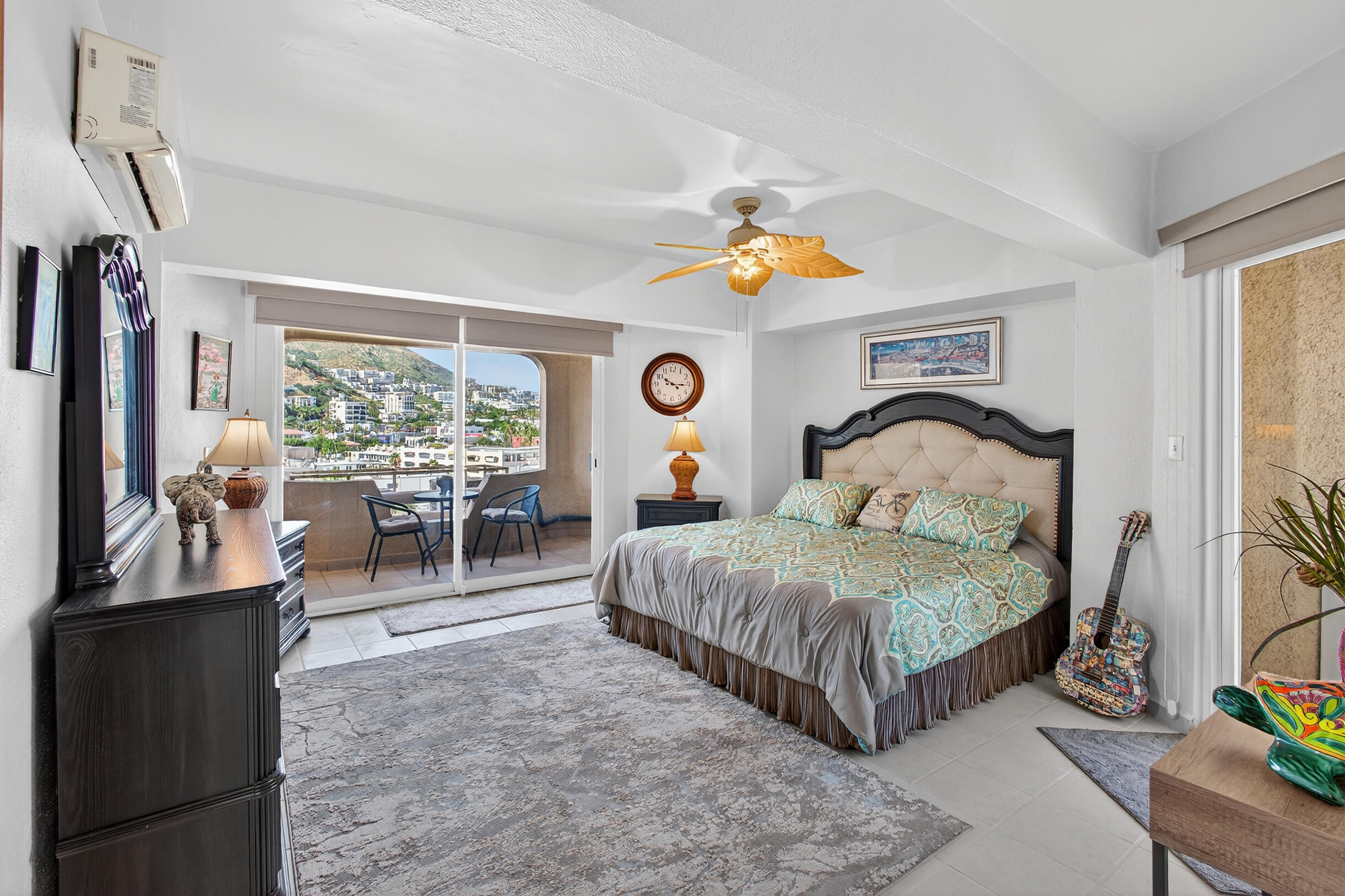 Boulevard Marina, Condo 603, Plaza Nautica