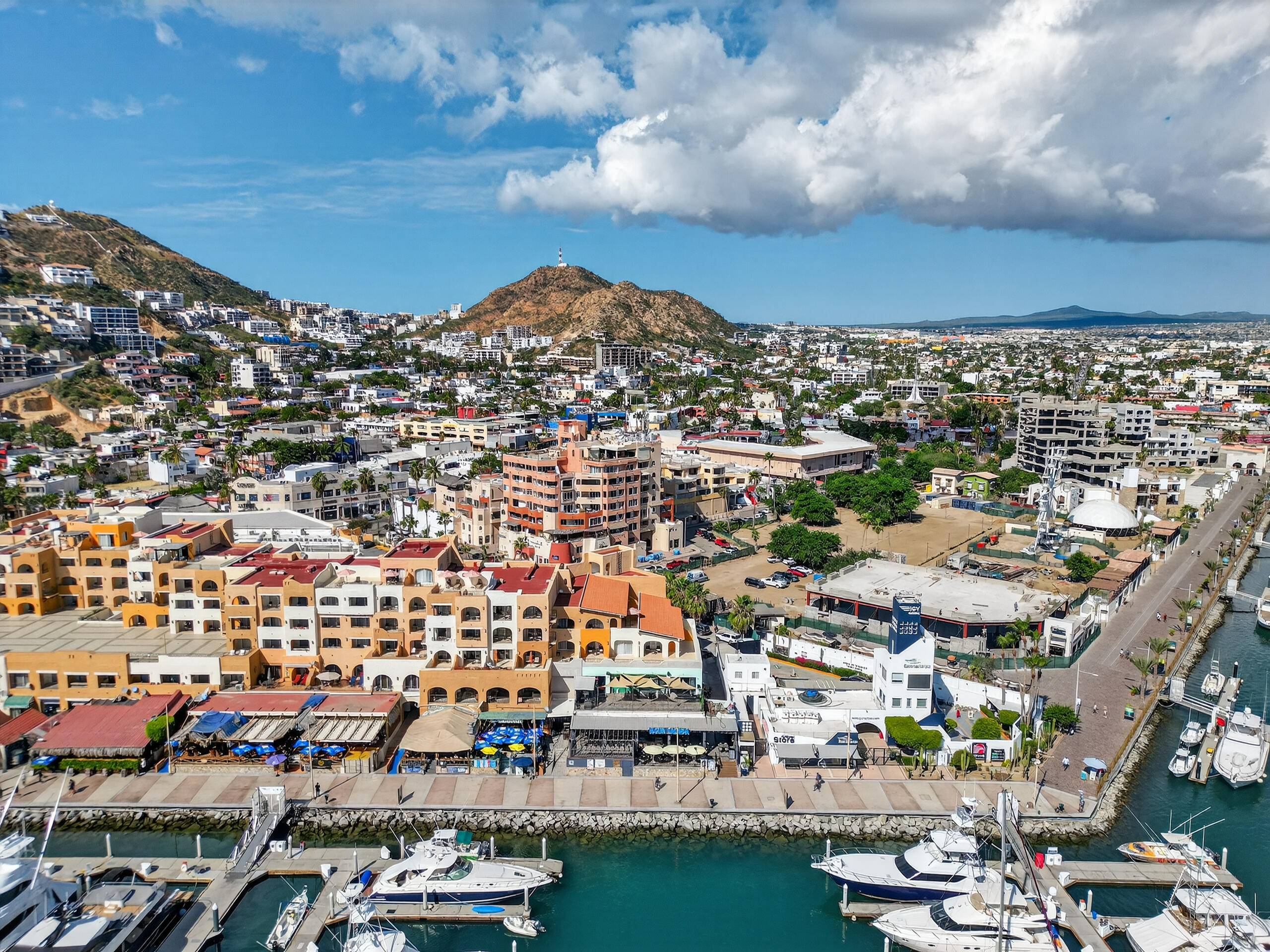 Boulevard Marina, Condo 603, Plaza Nautica