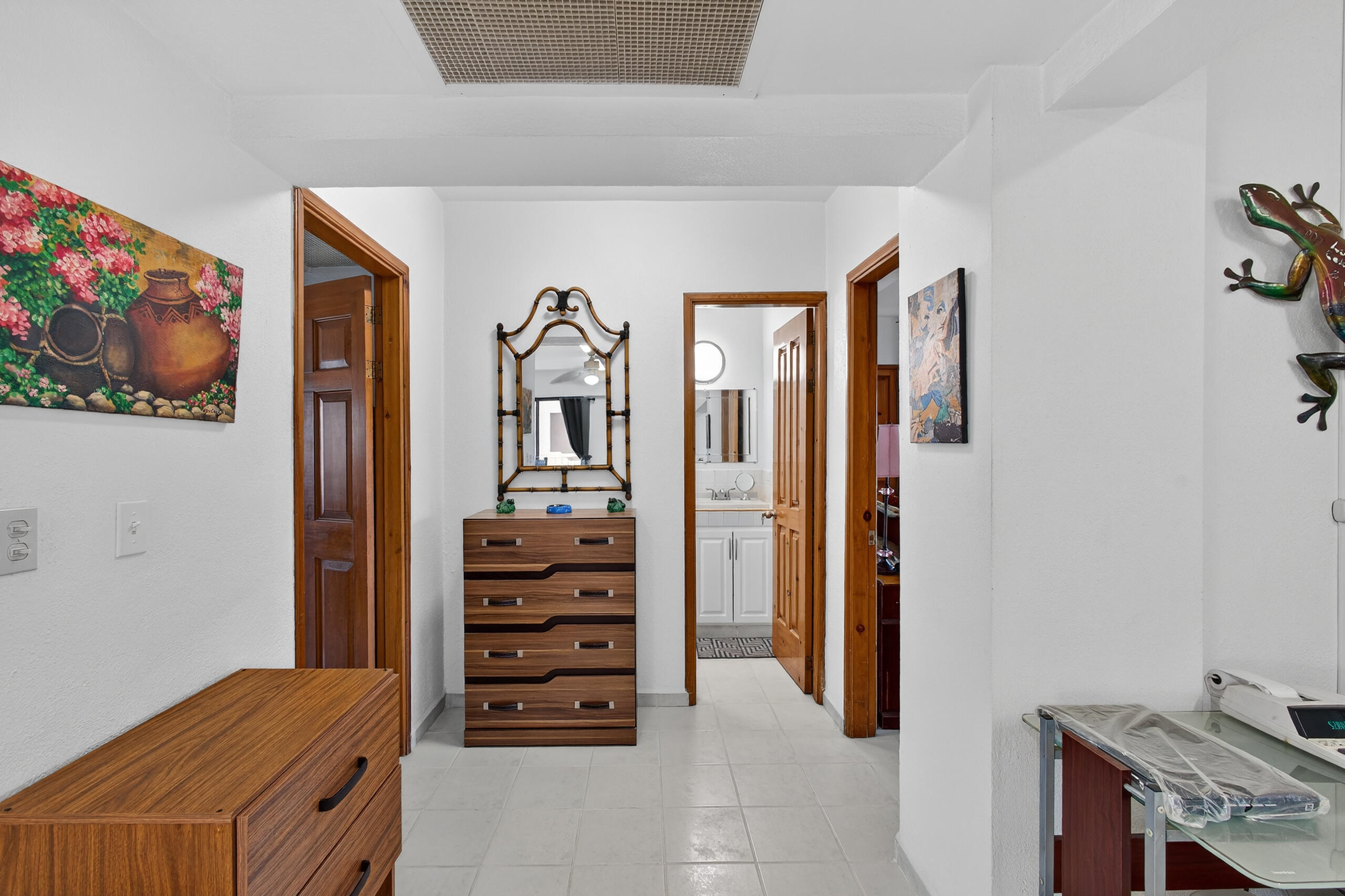 Boulevard Marina, Condo 603, Plaza Nautica