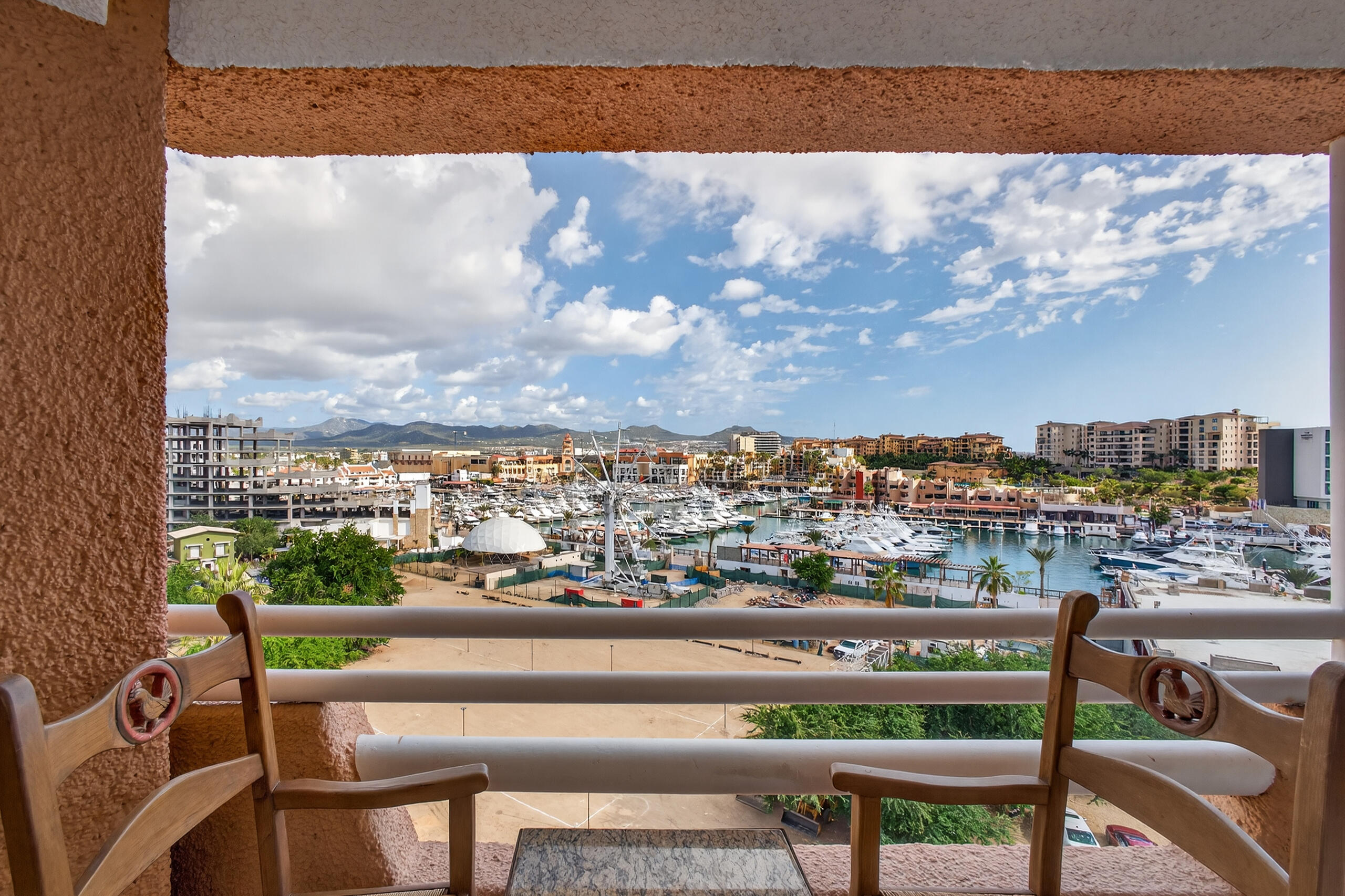 Boulevard Marina, Condo 603, Plaza Nautica