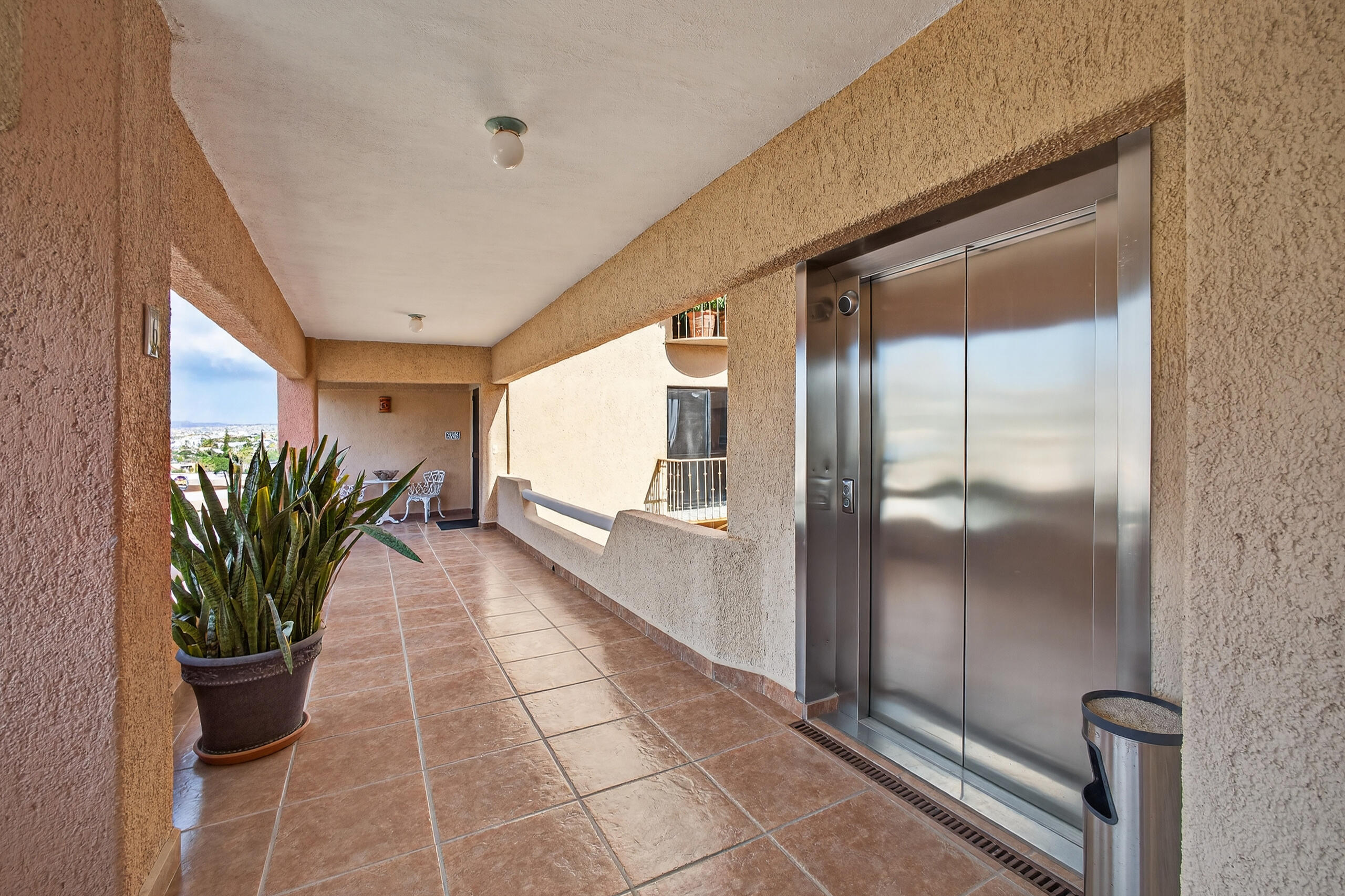 Boulevard Marina, Condo 603, Plaza Nautica