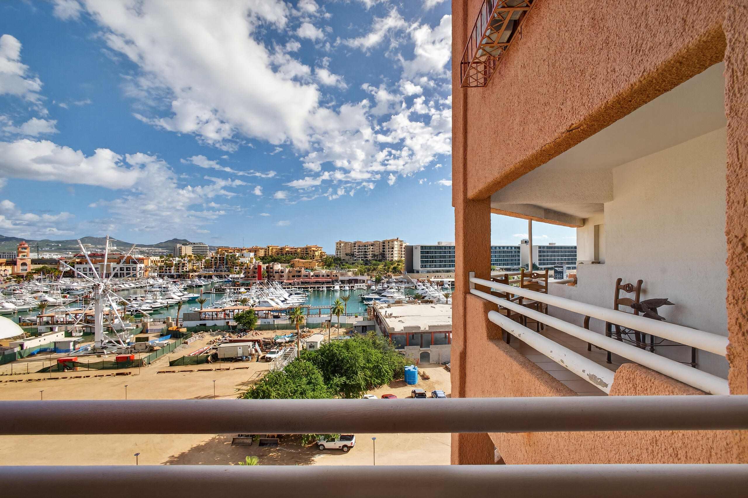 Boulevard Marina, Condo 603, Plaza Nautica