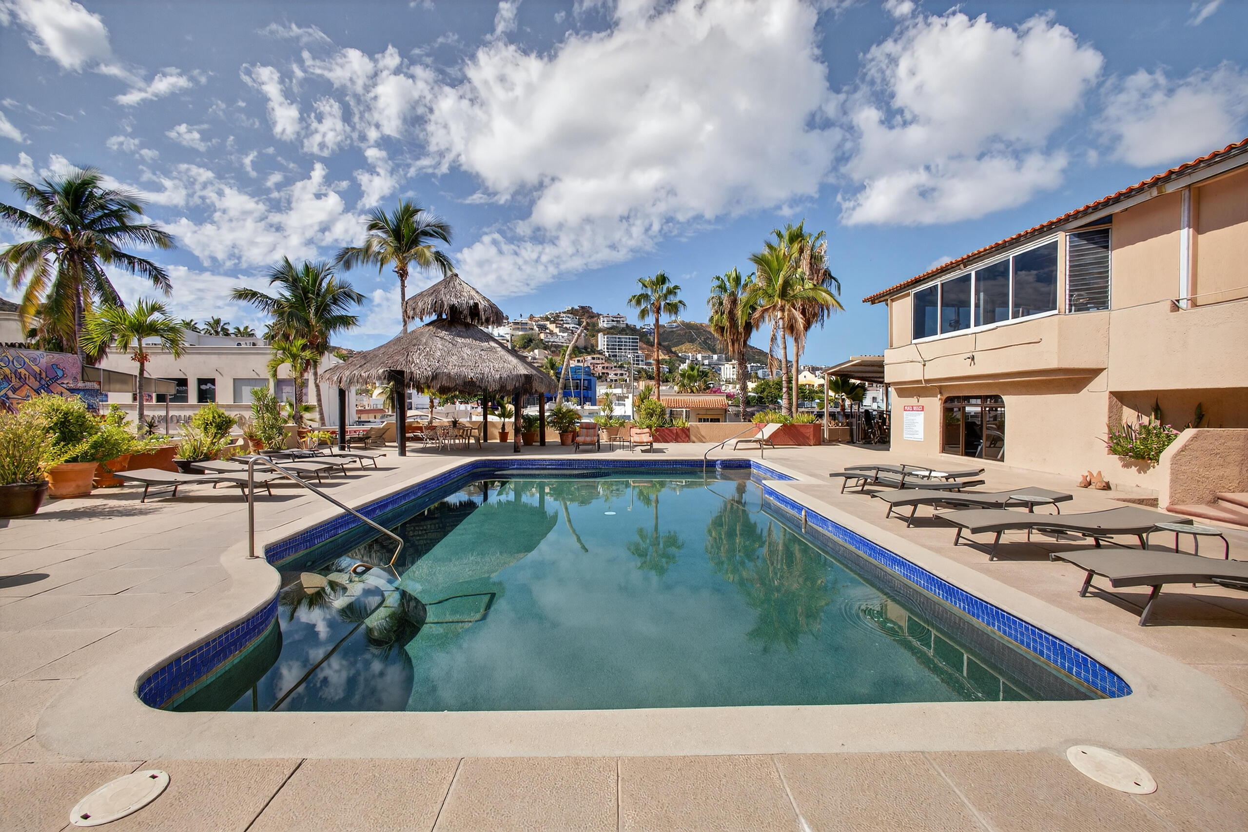 Boulevard Marina, Condo 603, Plaza Nautica