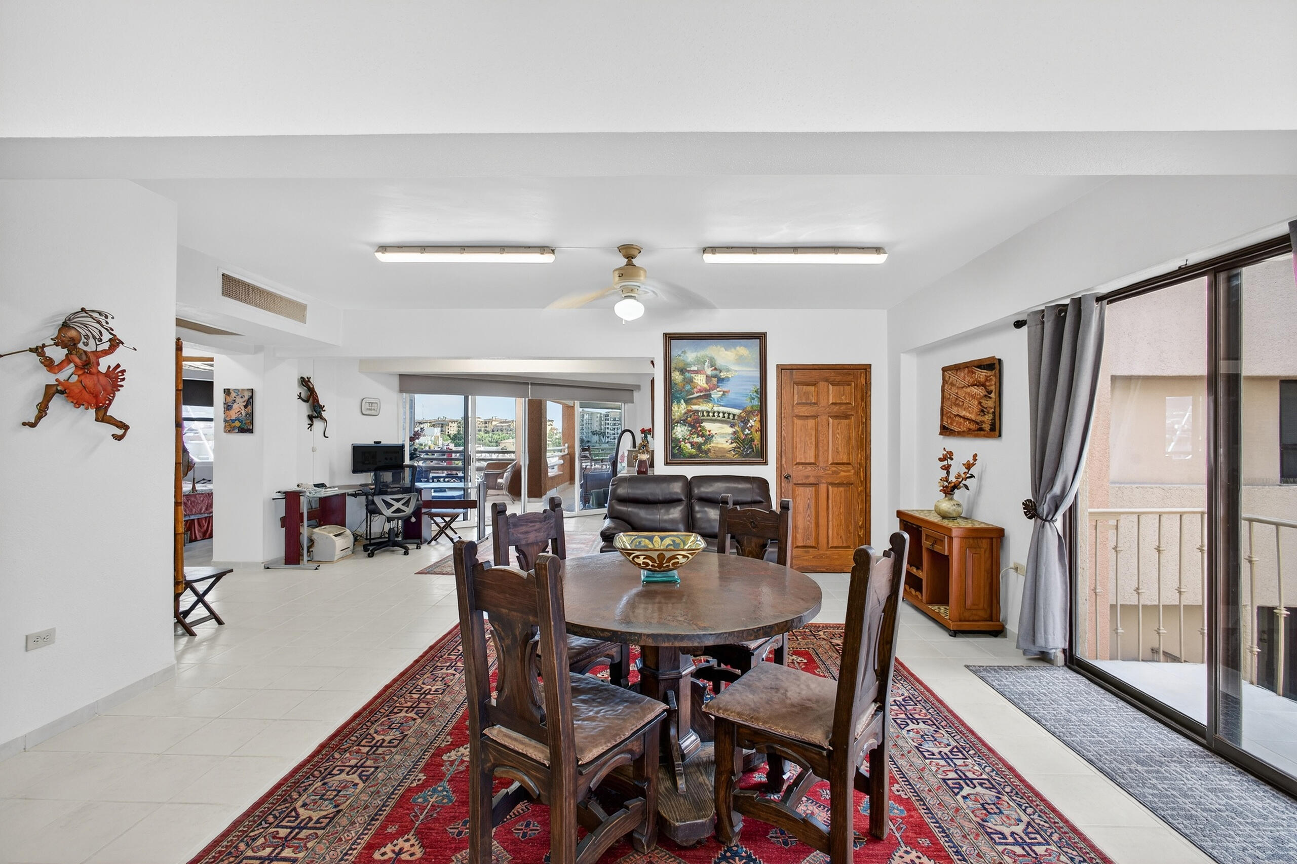 Boulevard Marina, Condo 603, Plaza Nautica