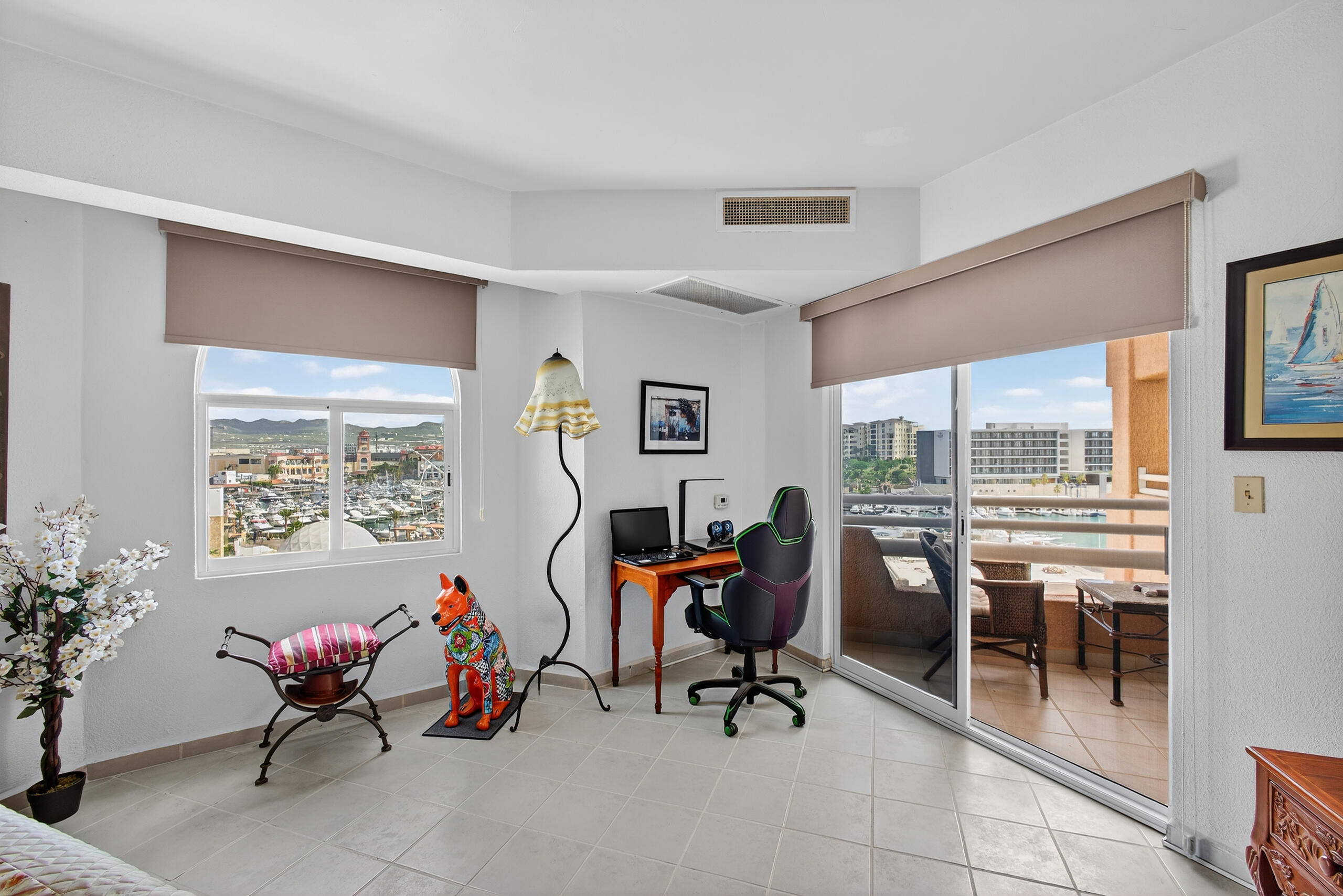 Boulevard Marina, Condo 603, Plaza Nautica