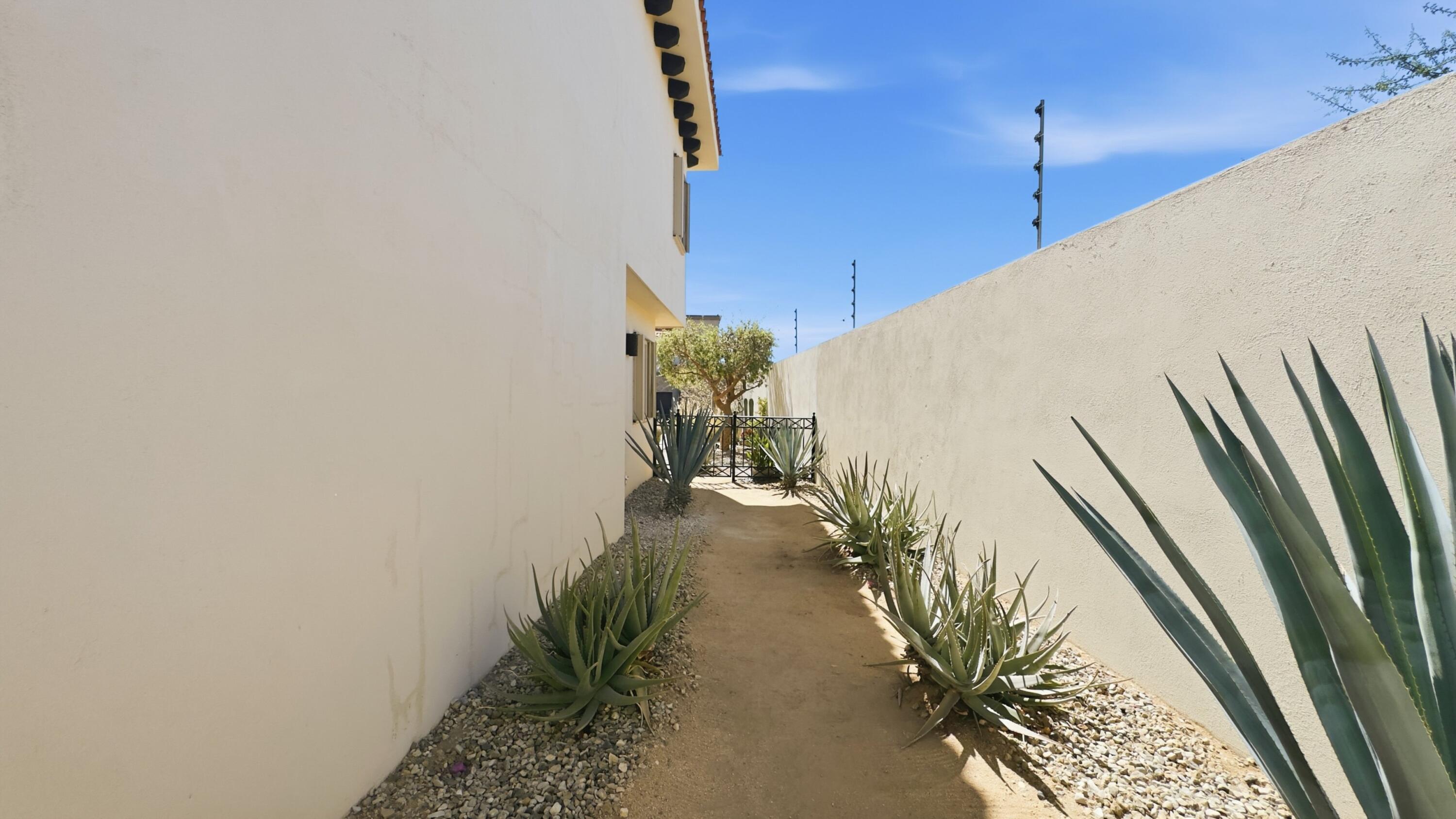 115 Las Estrellas, Ventanas Phase 1