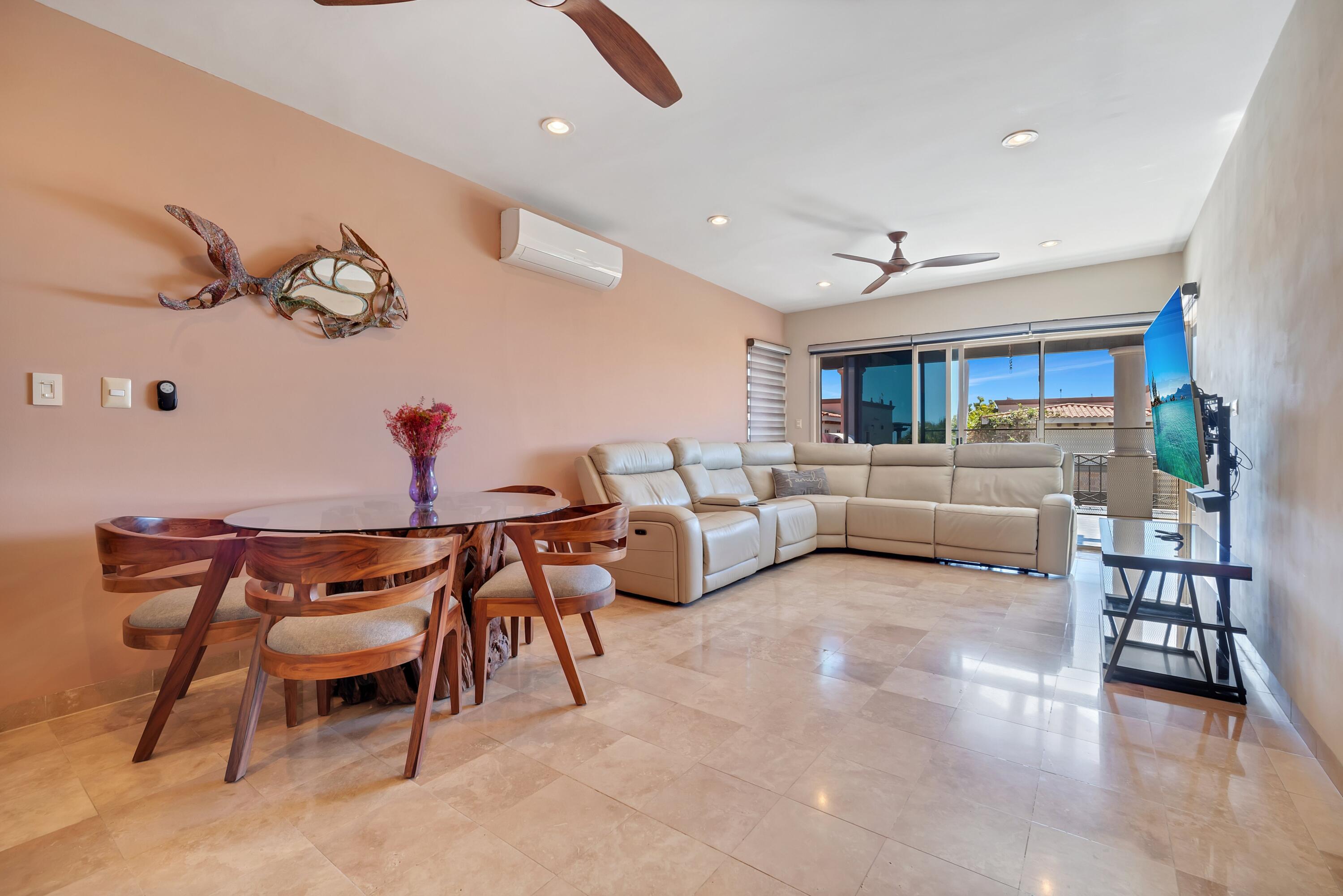 115 Las Estrellas, Ventanas Phase 1