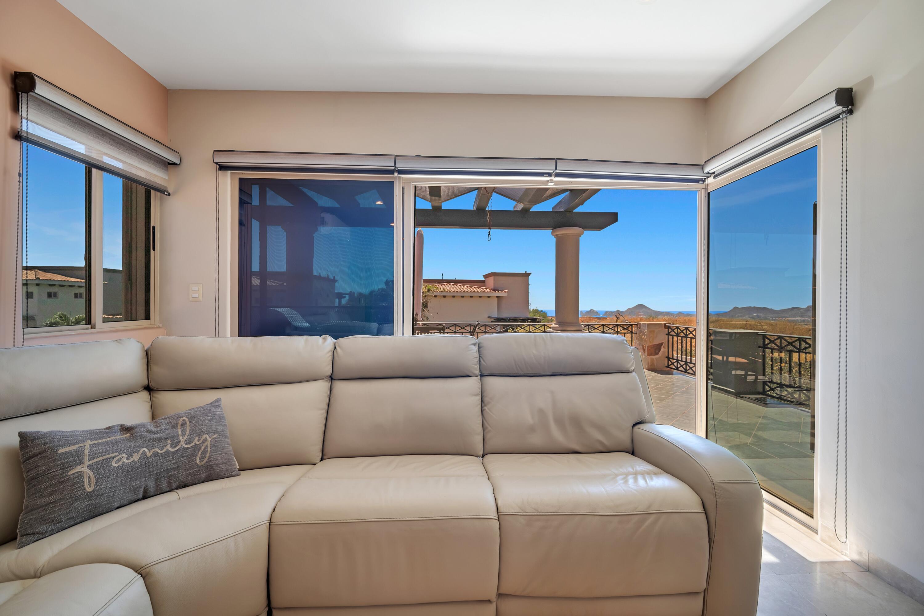 115 Las Estrellas, Ventanas Phase 1