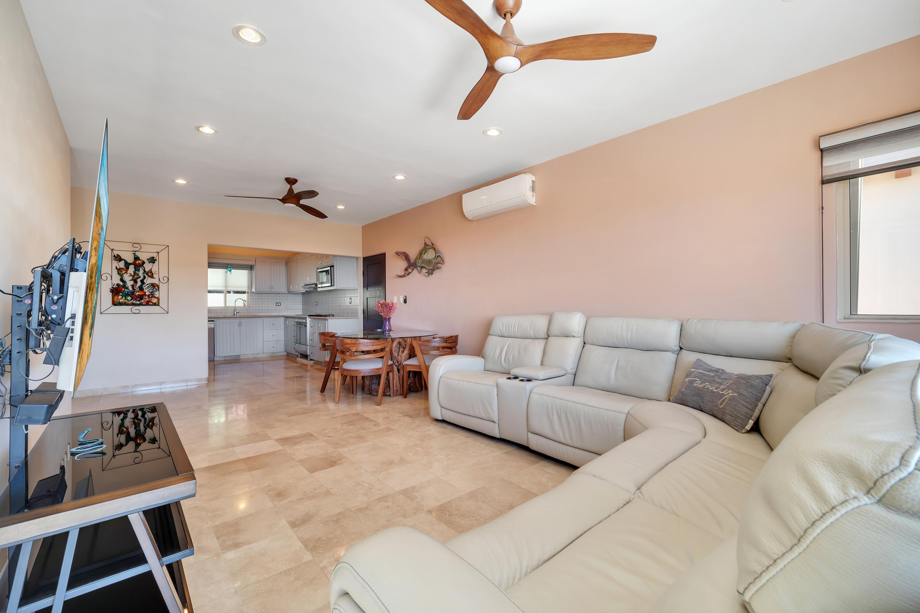 115 Las Estrellas, Ventanas Phase 1