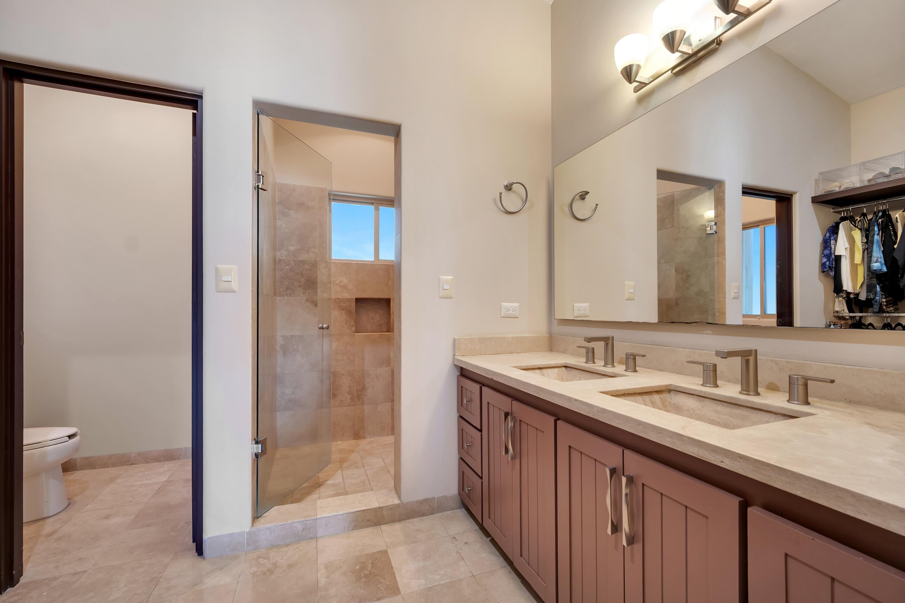 115 Las Estrellas, Ventanas Phase 1