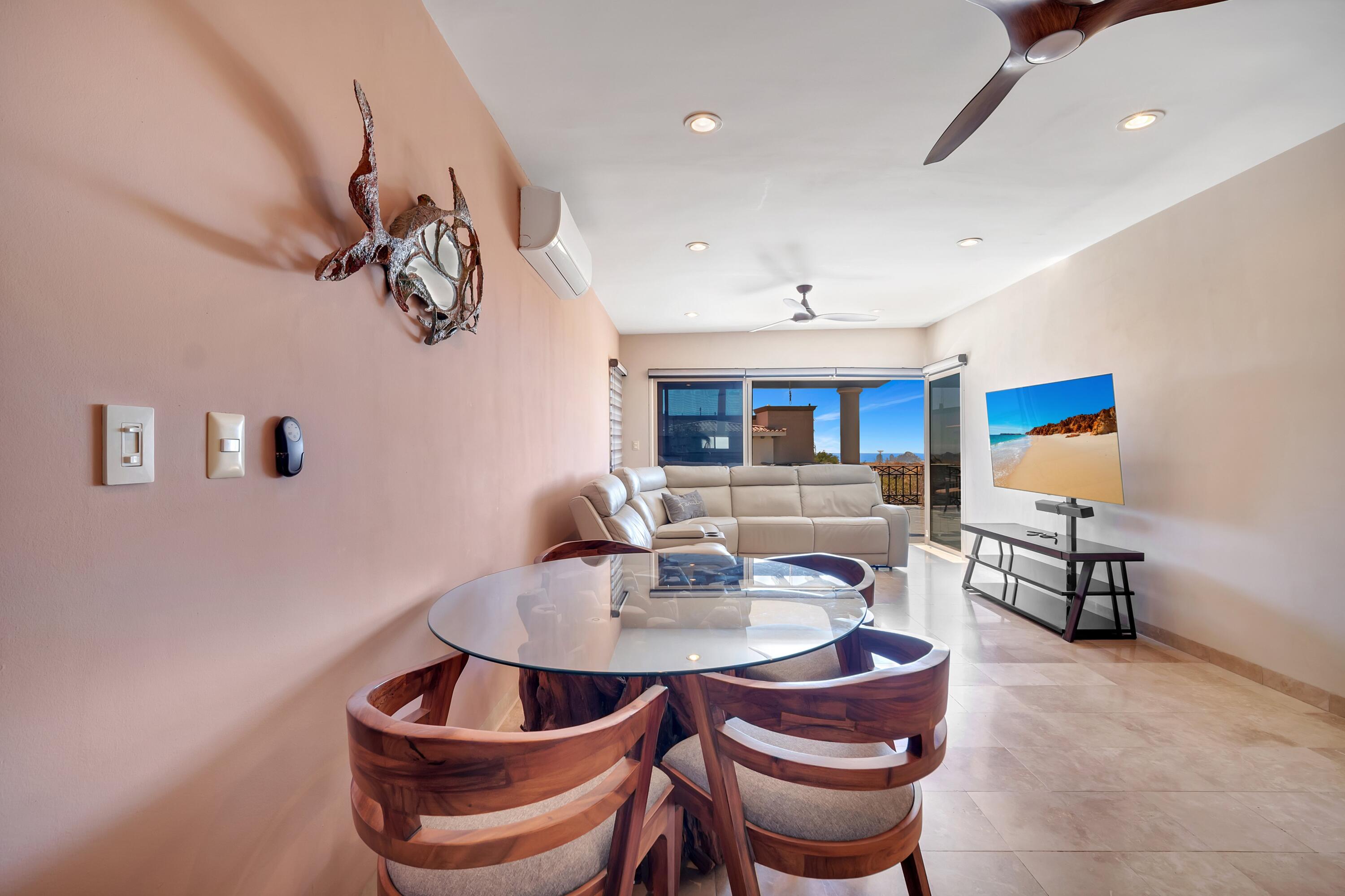 115 Las Estrellas, Ventanas Phase 1