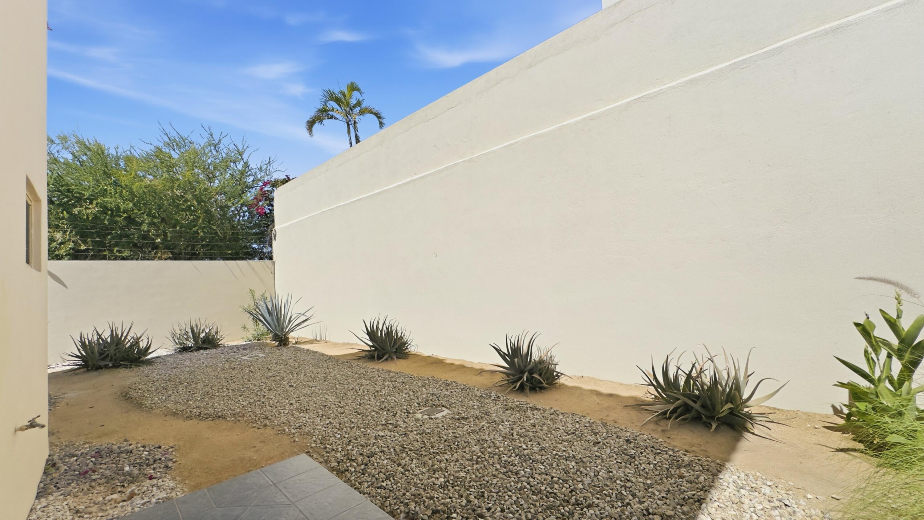 115 Las Estrellas, Ventanas Phase 1