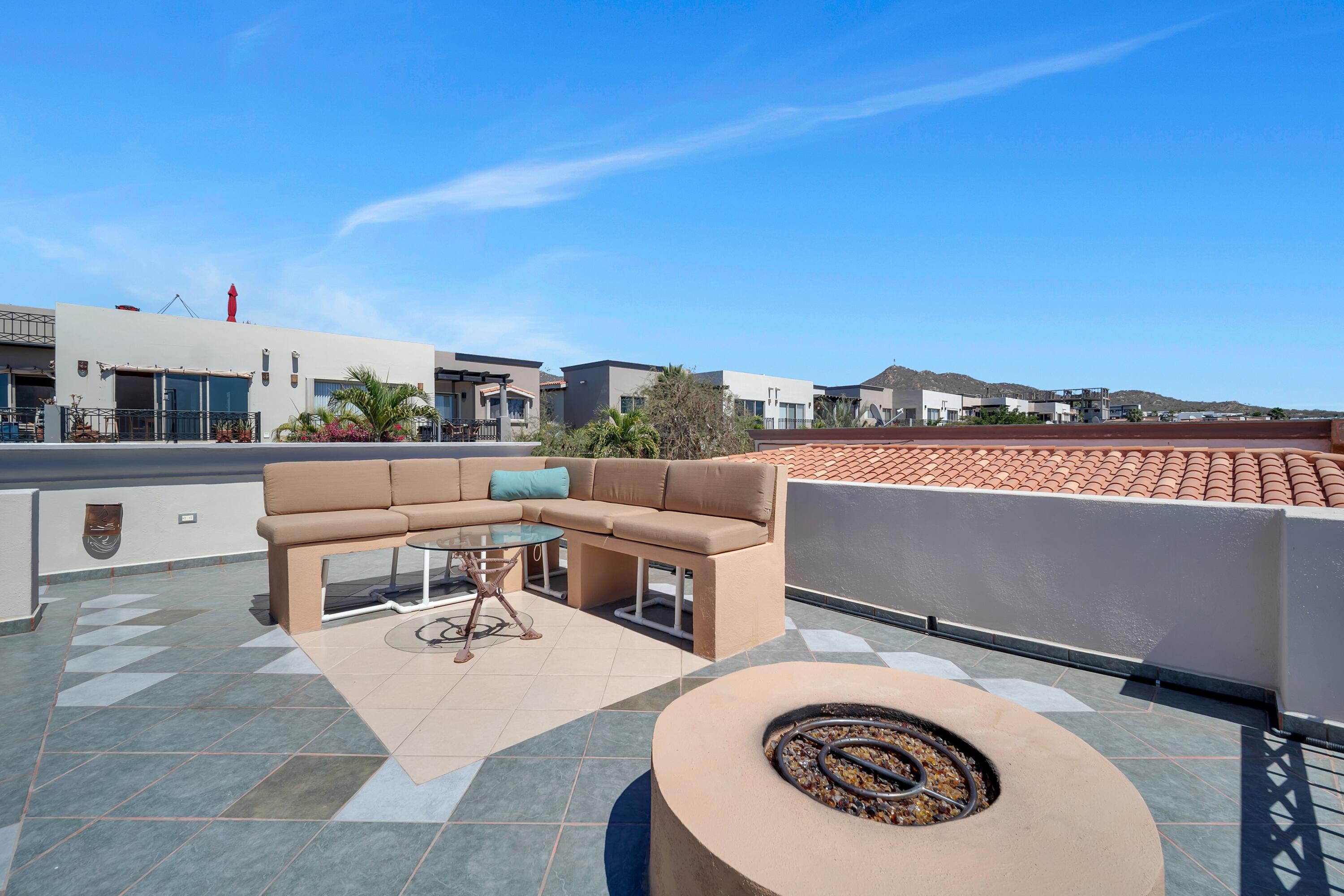 115 Las Estrellas, Ventanas Phase 1