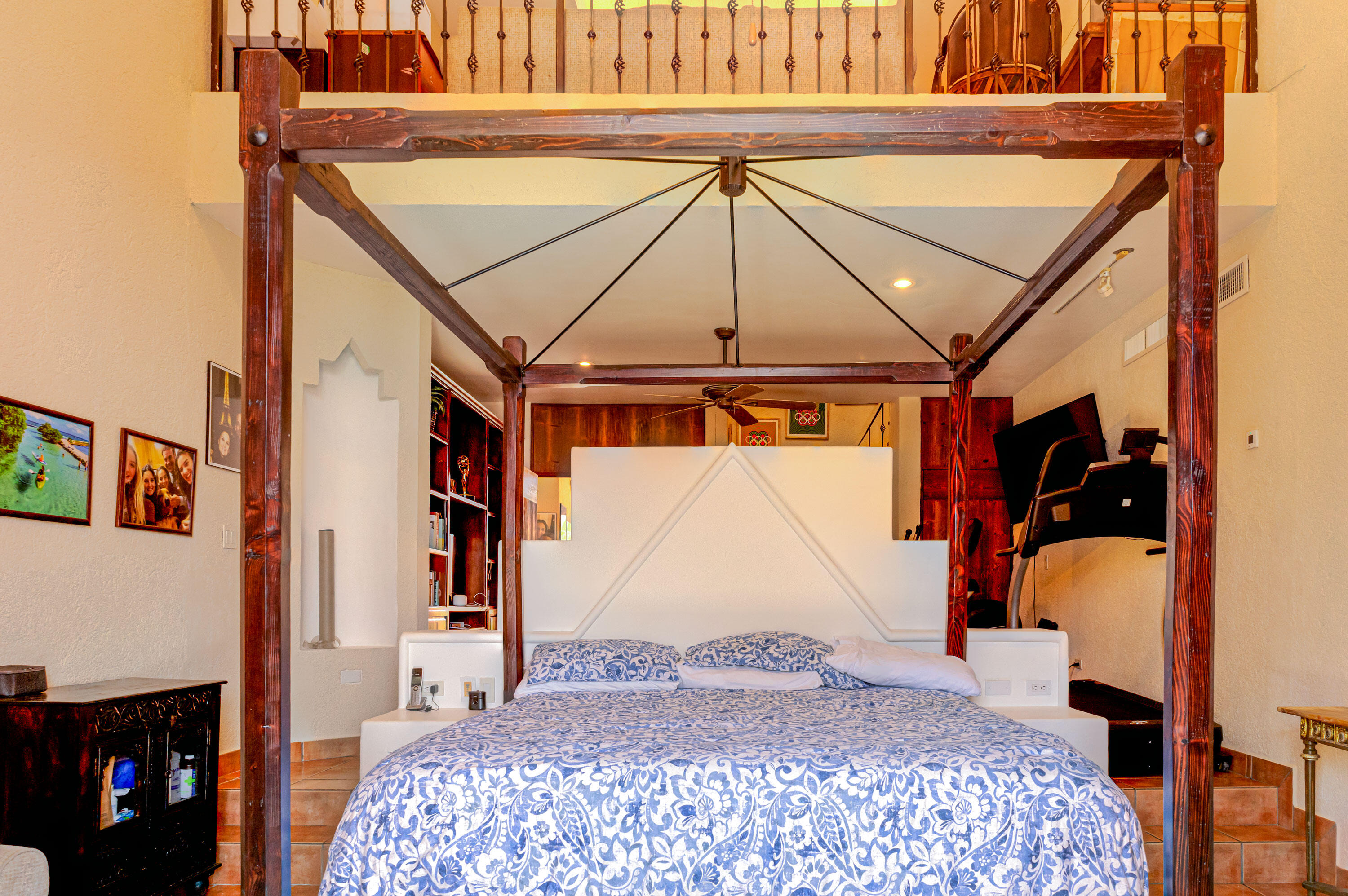 6 Colina, Villa Rosa