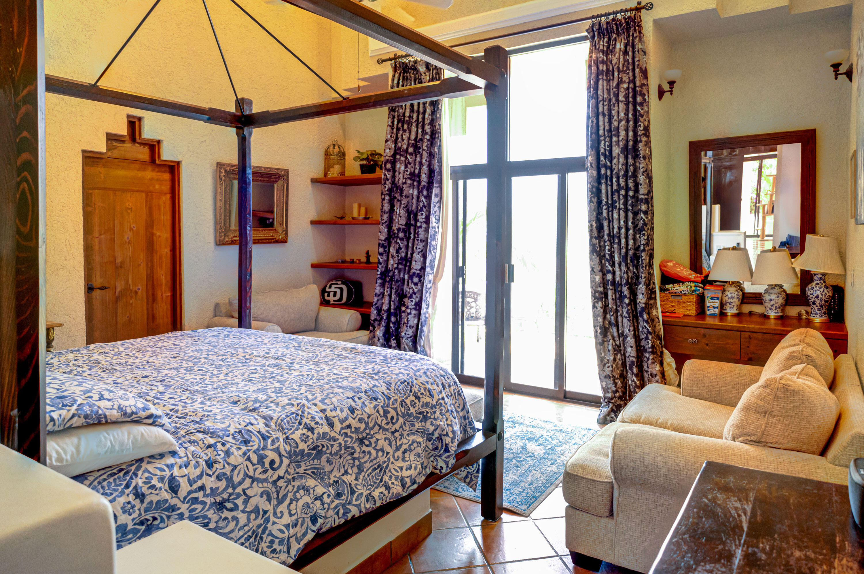 6 Colina, Villa Rosa