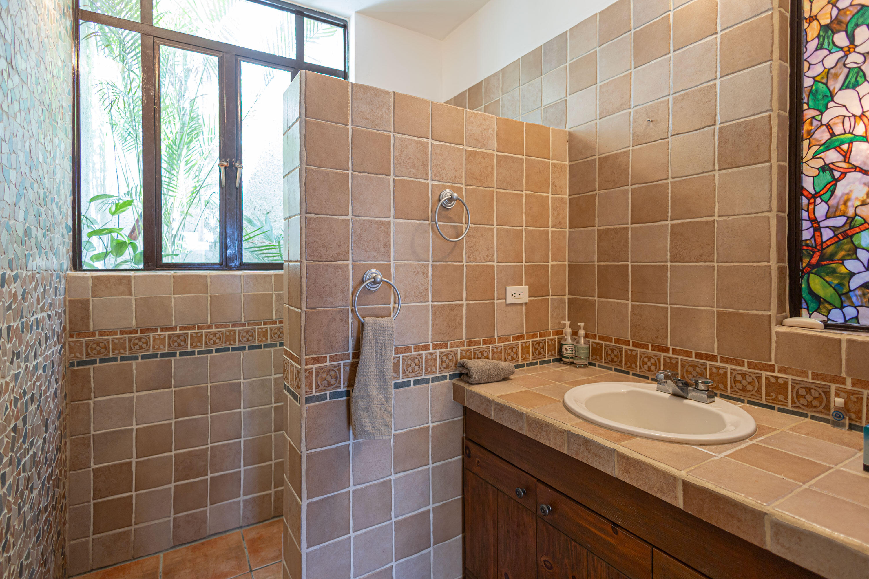 6 Colina, Villa Rosa