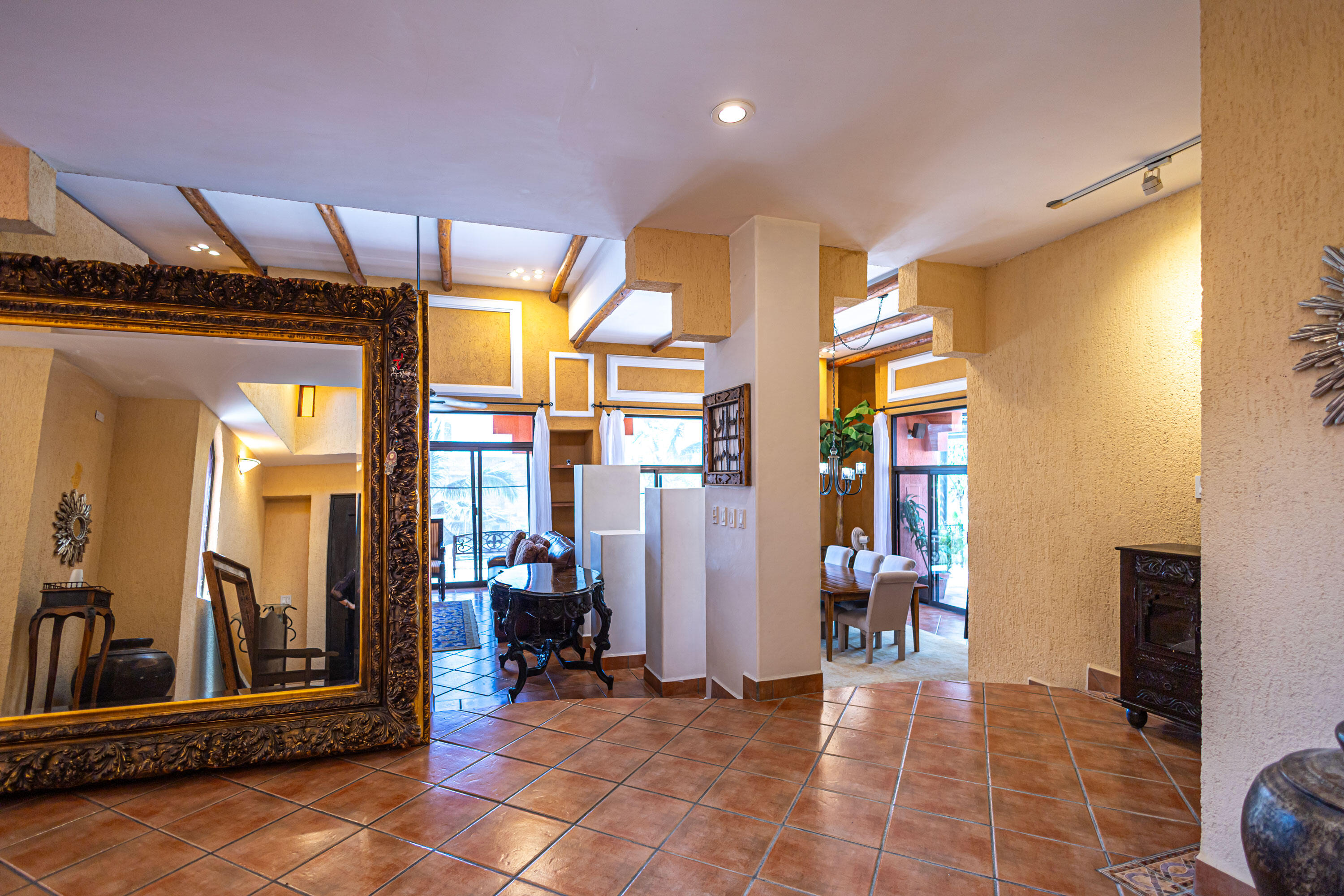 6 Colina, Villa Rosa