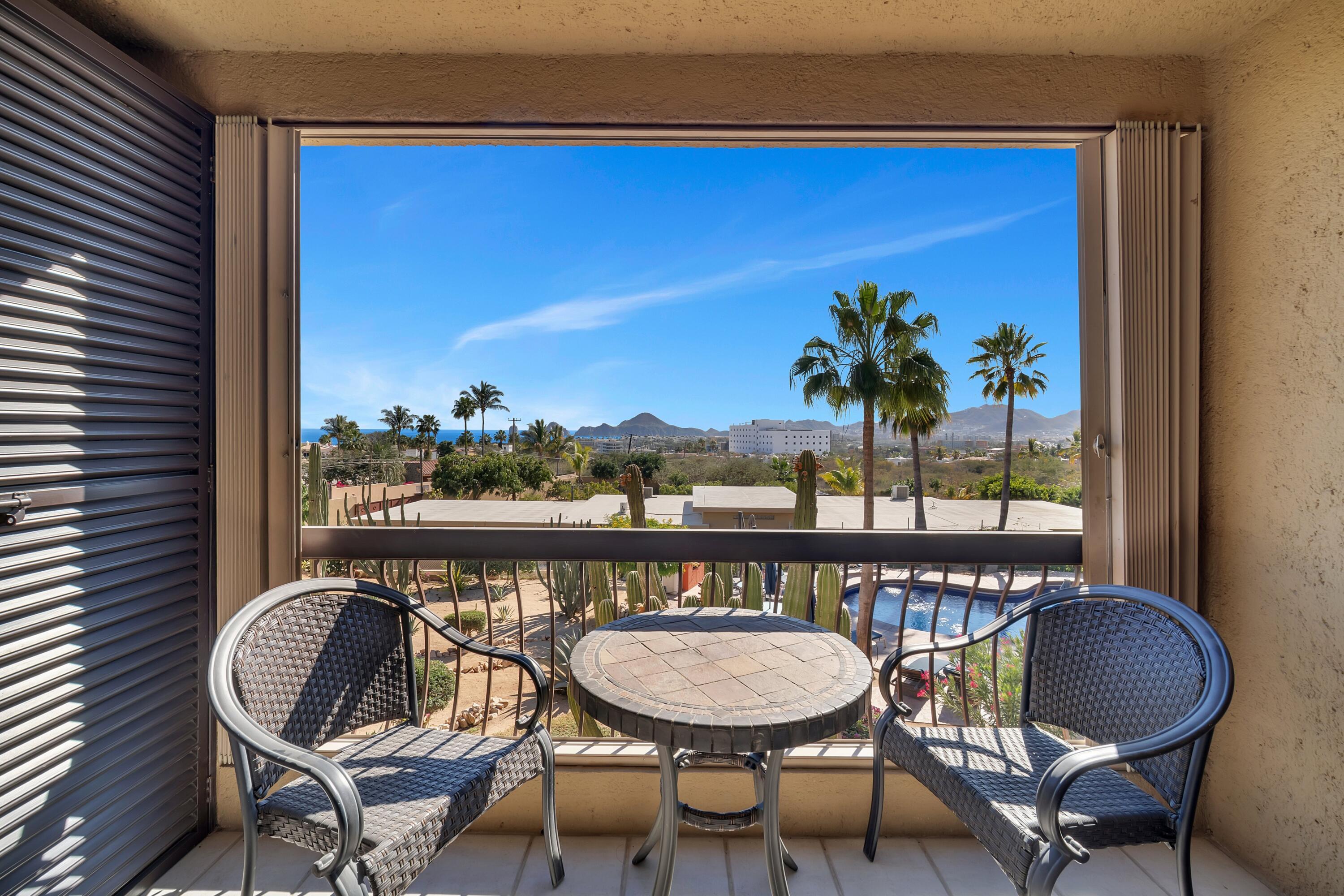 Sin Nombre, Mañana Condo #8