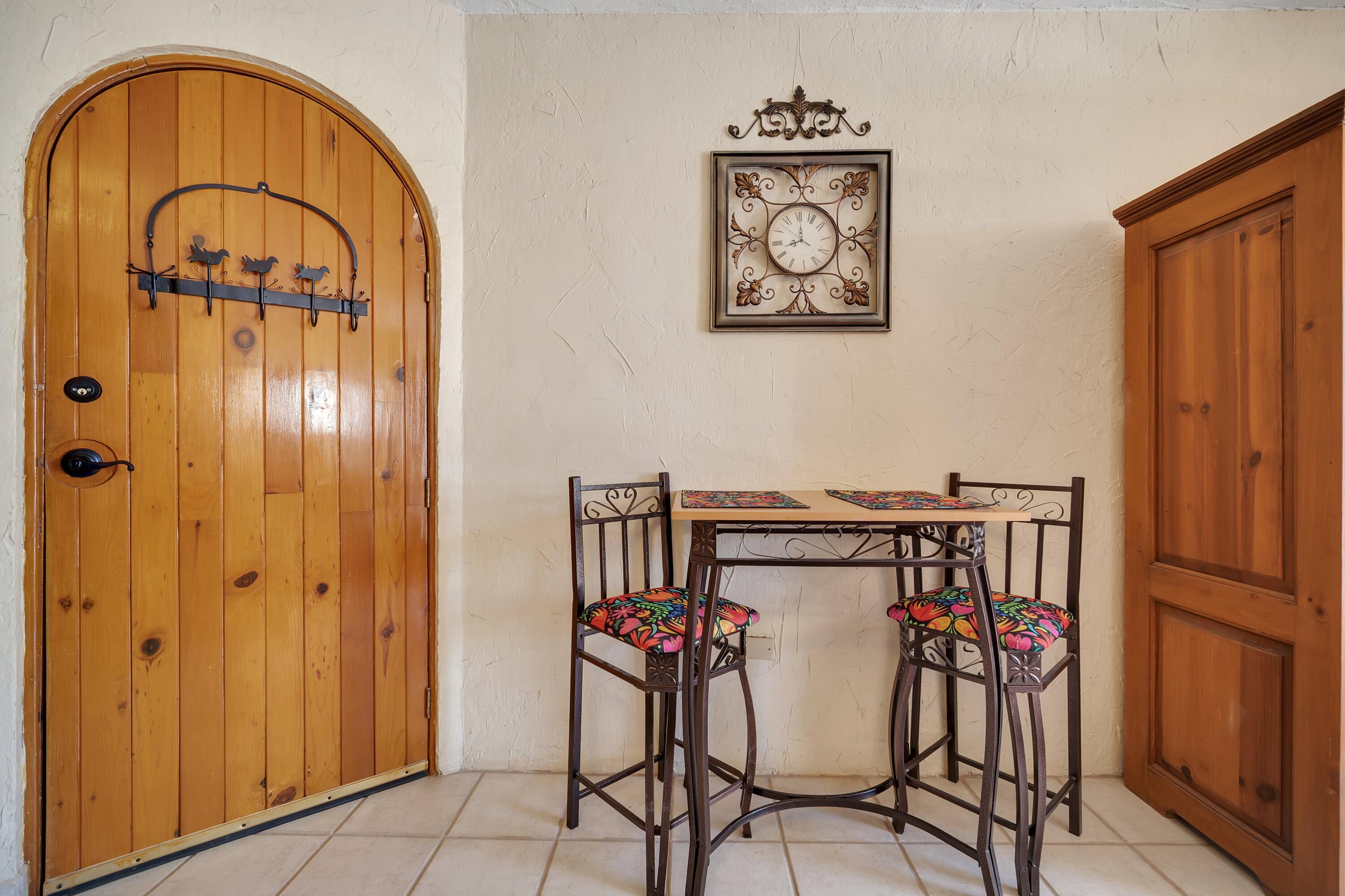 Sin Nombre, Mañana Condo #8