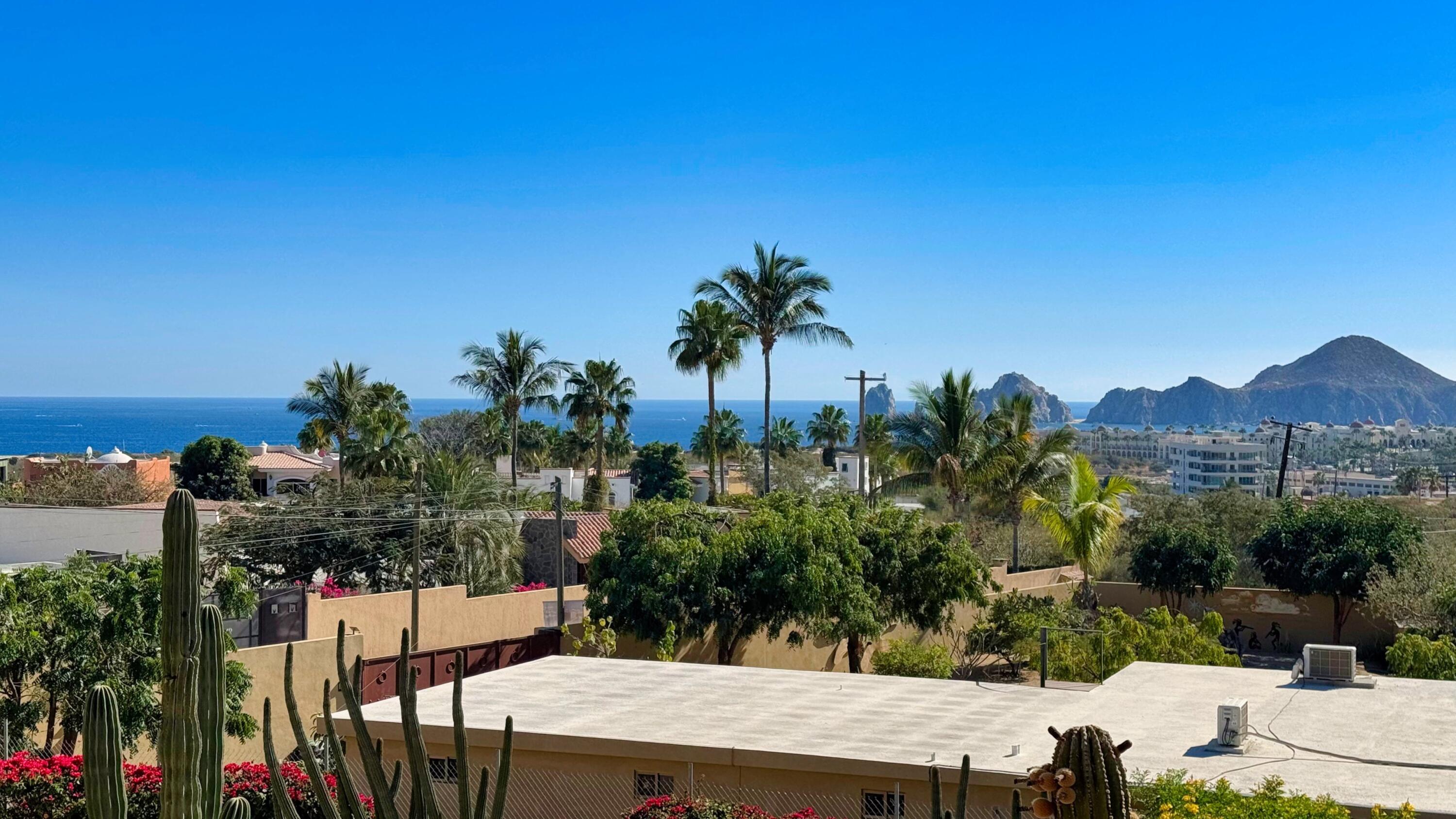 Sin Nombre, Mañana Condo #8