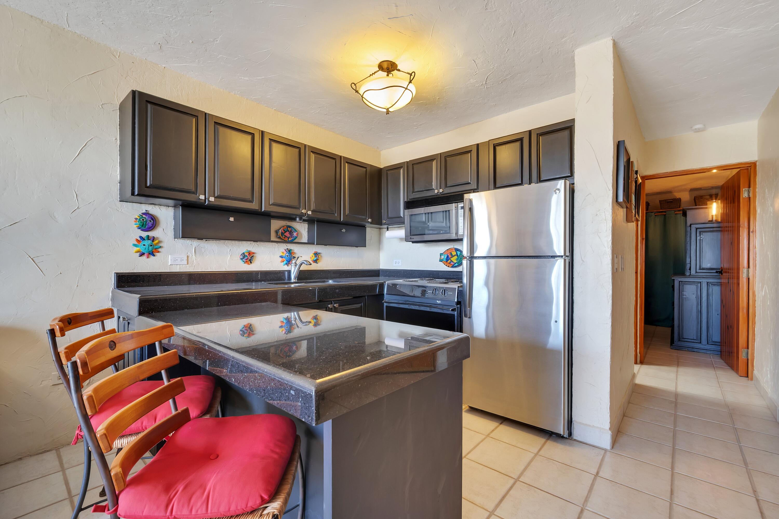 Sin Nombre, Mañana Condo #8