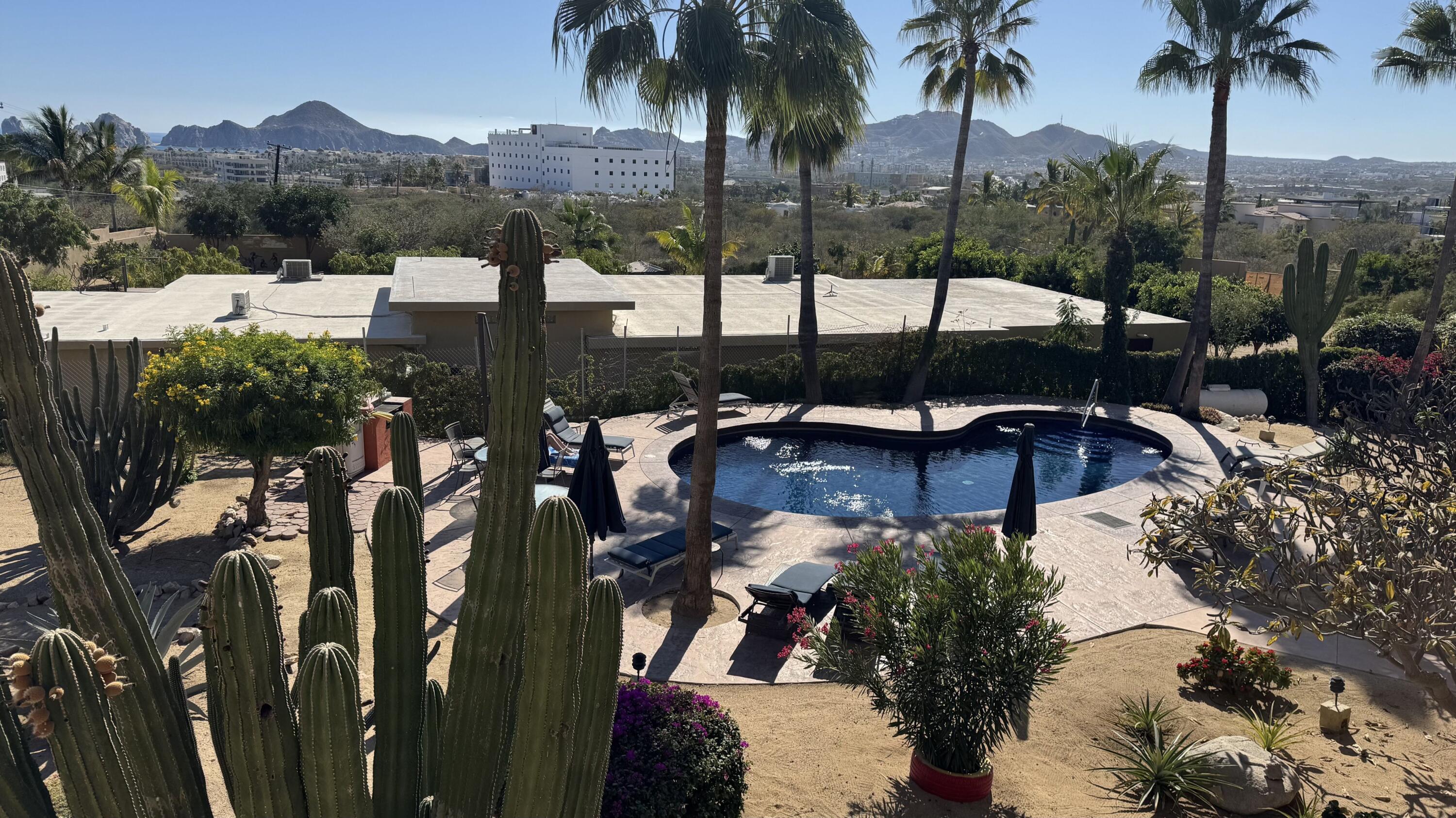 Sin Nombre, Mañana Condo #8