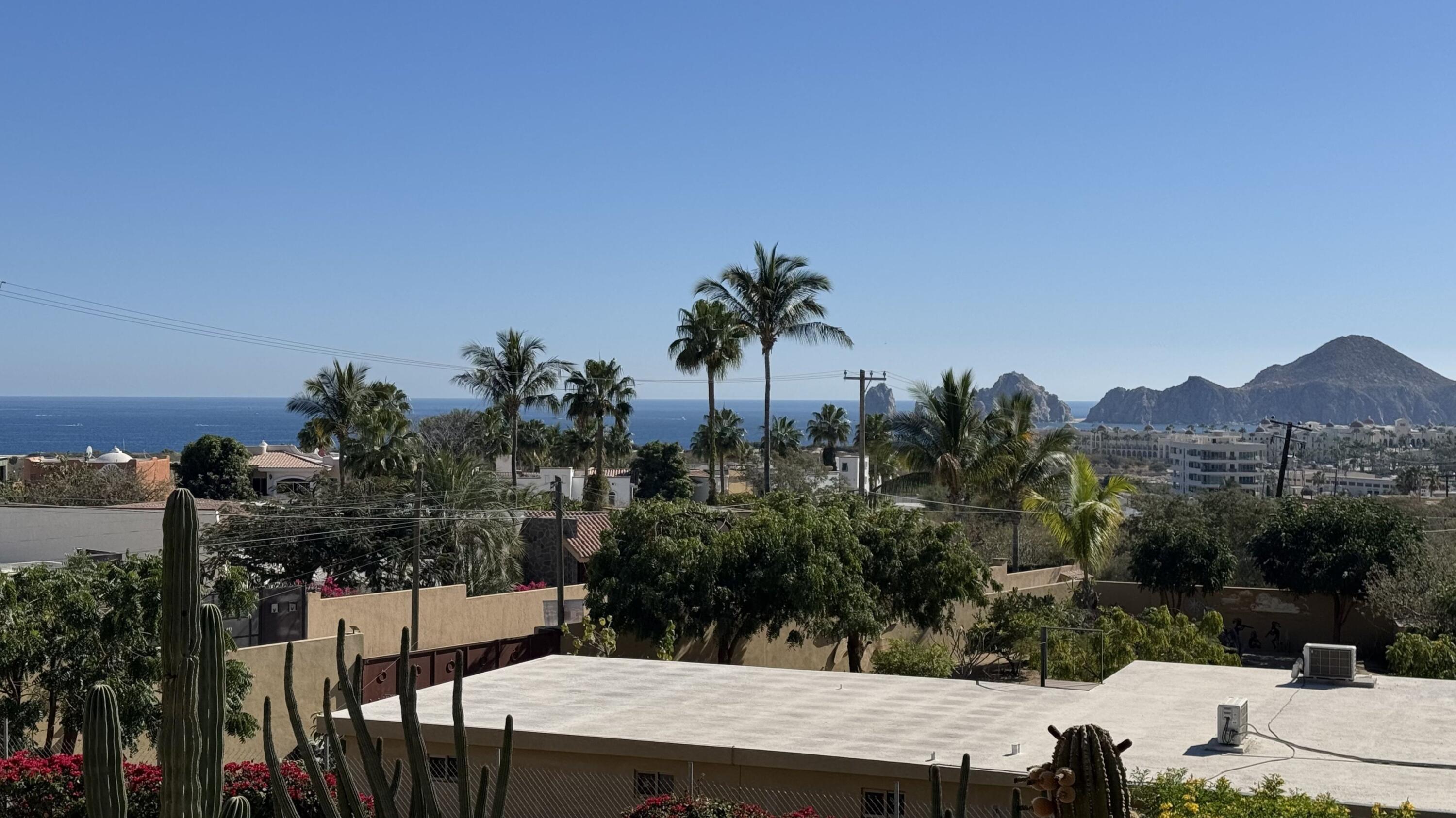 Sin Nombre, Mañana Condo #8