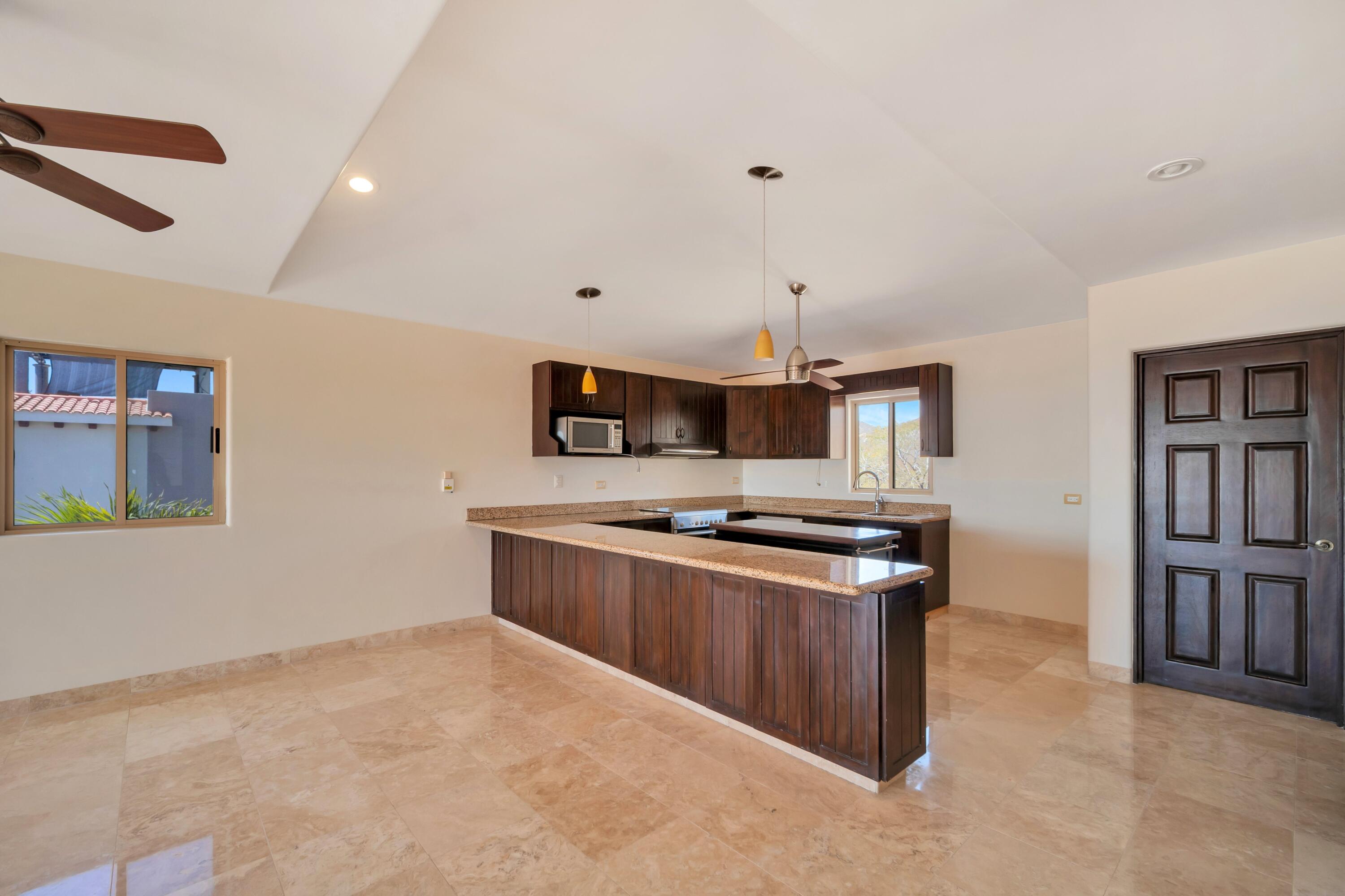 Casa 54 Los Cangrejos, Ventanas Phase 1