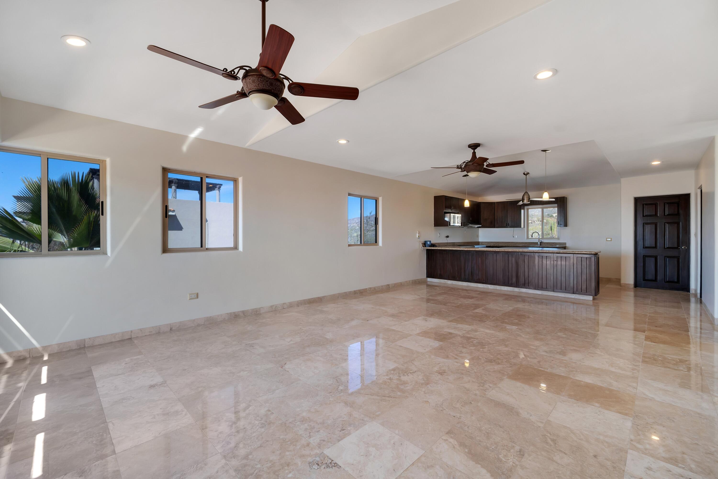 Casa 54 Los Cangrejos, Ventanas Phase 1