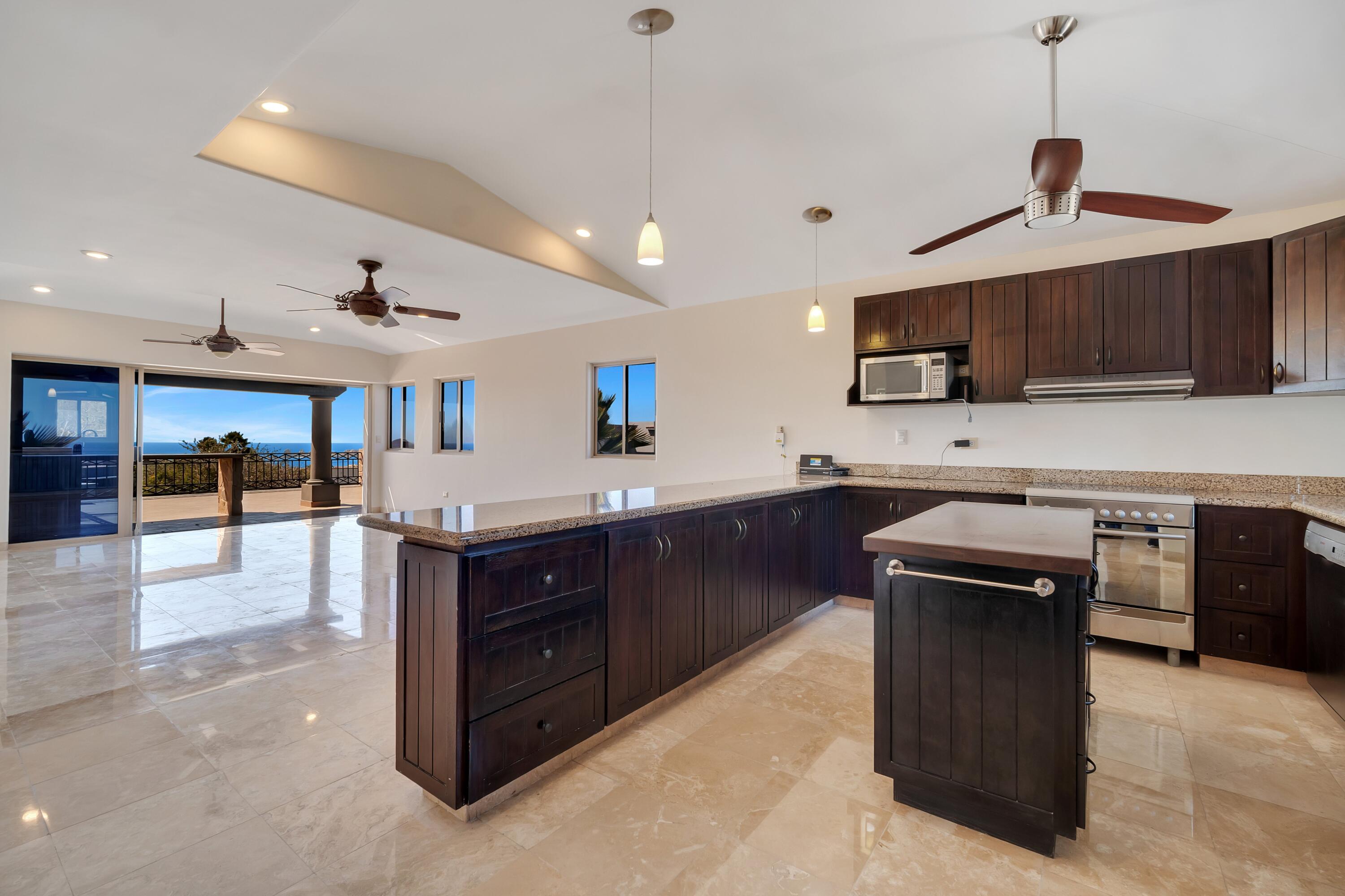 Casa 54 Los Cangrejos, Ventanas Phase 1