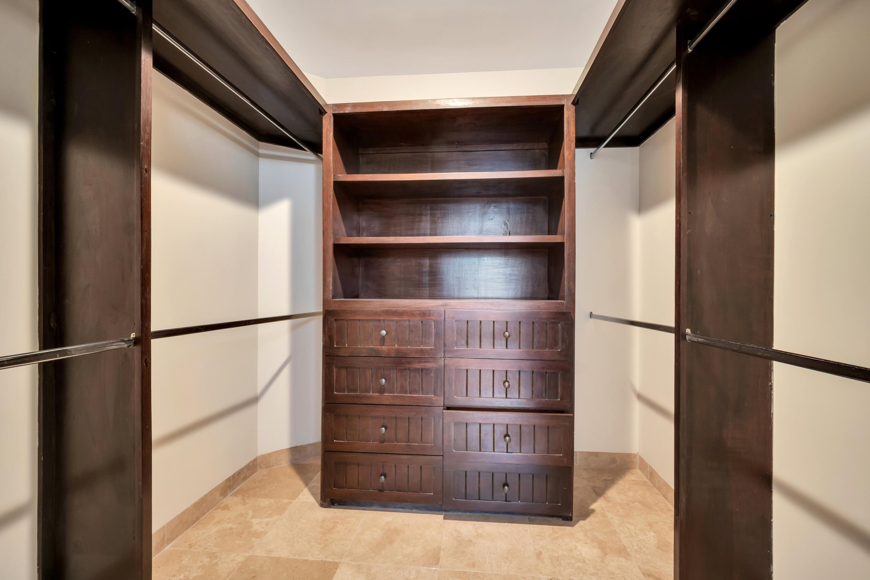 Casa 54 Los Cangrejos, Ventanas Phase 1