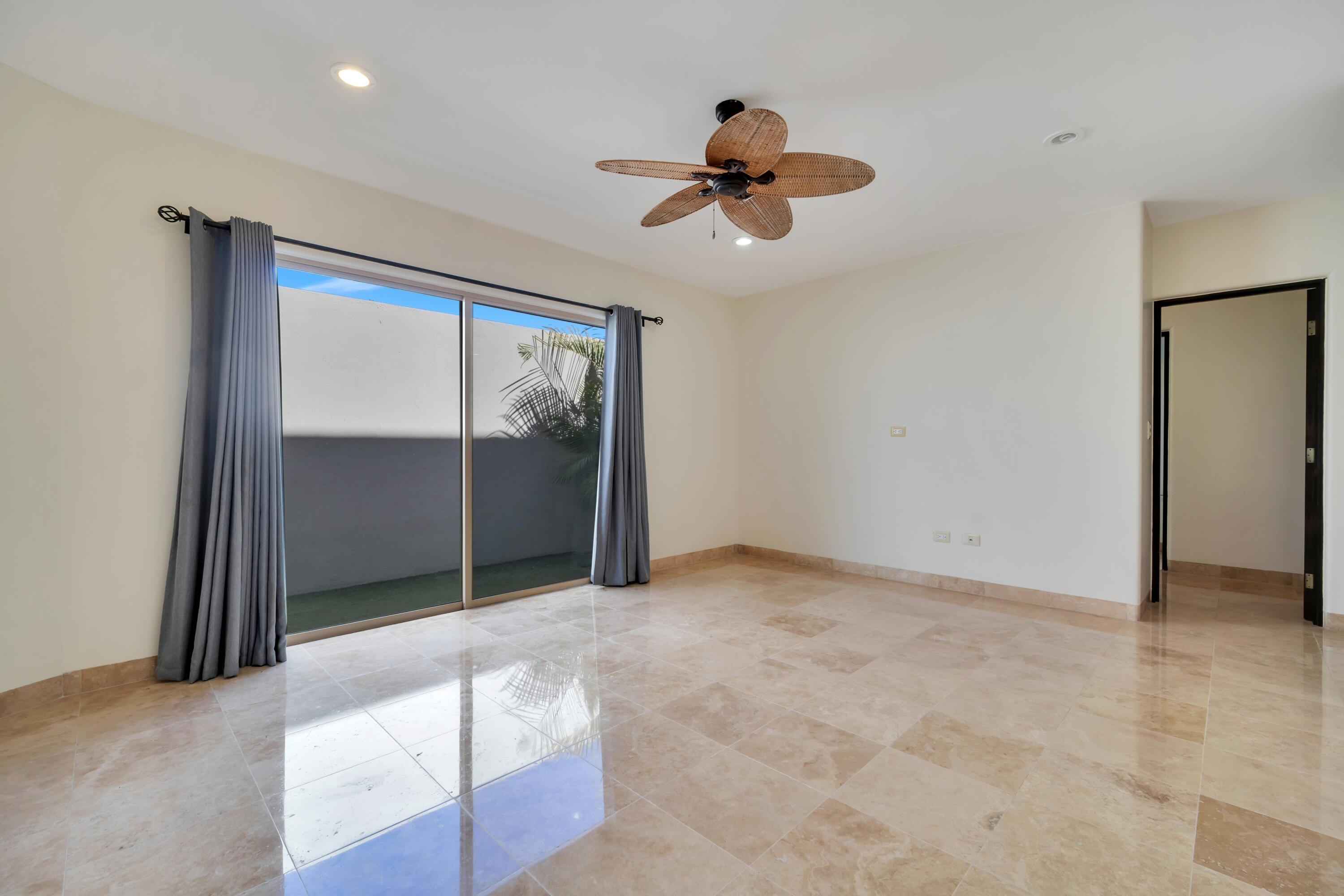 Casa 54 Los Cangrejos, Ventanas Phase 1