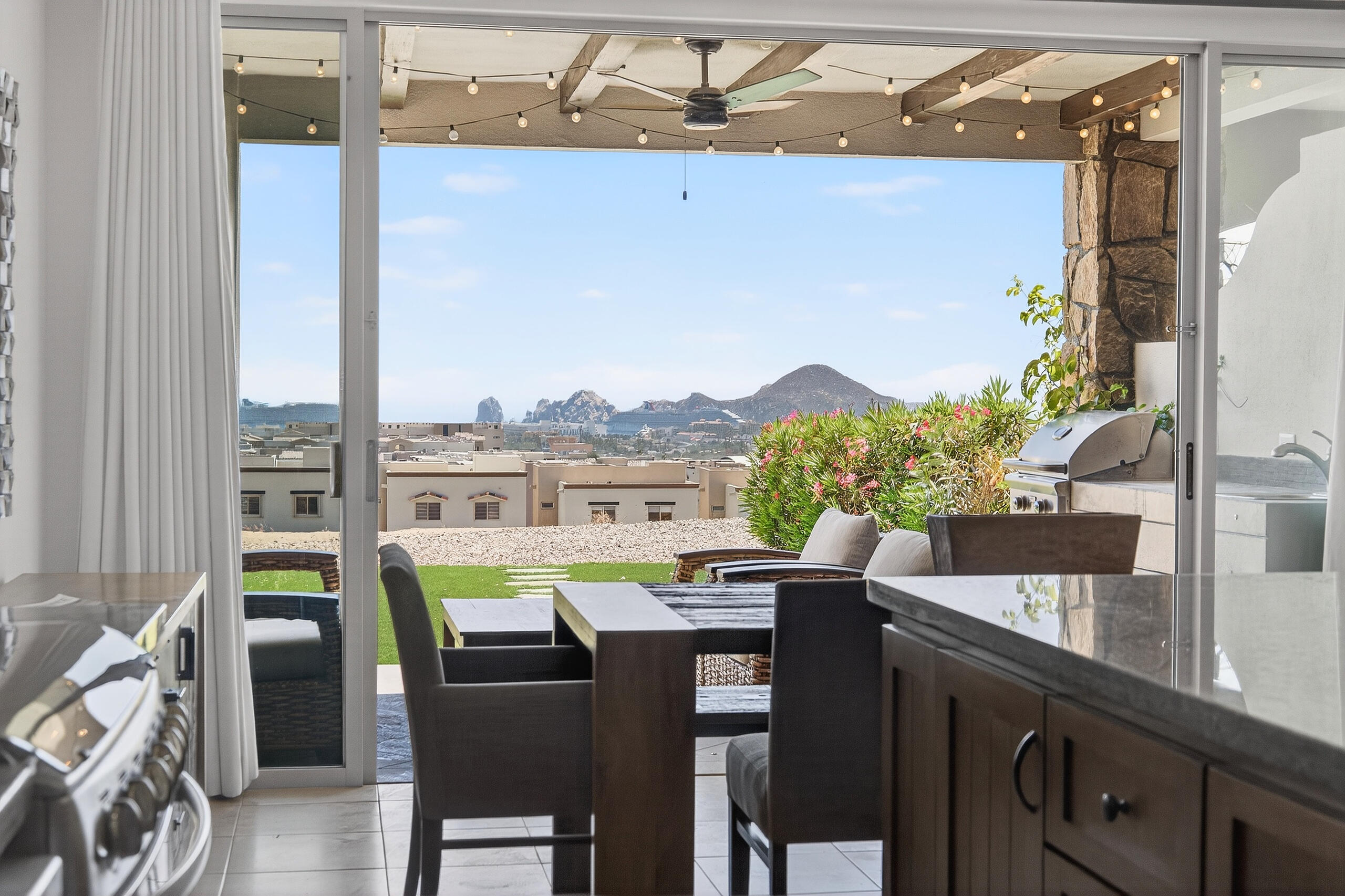 Calle Albatros, Cabo del Mar 812