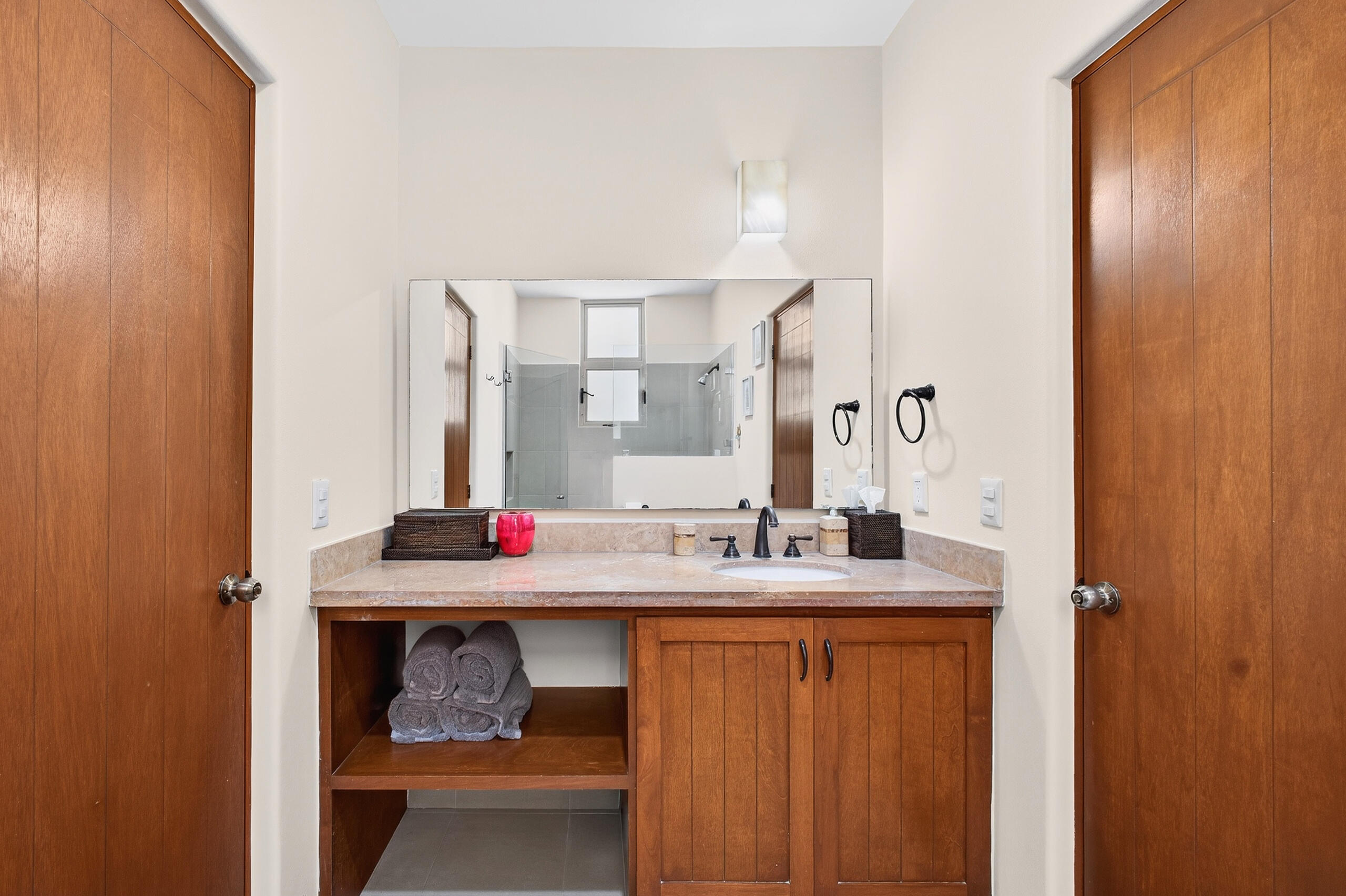 Calle Albatros, Cabo del Mar 812