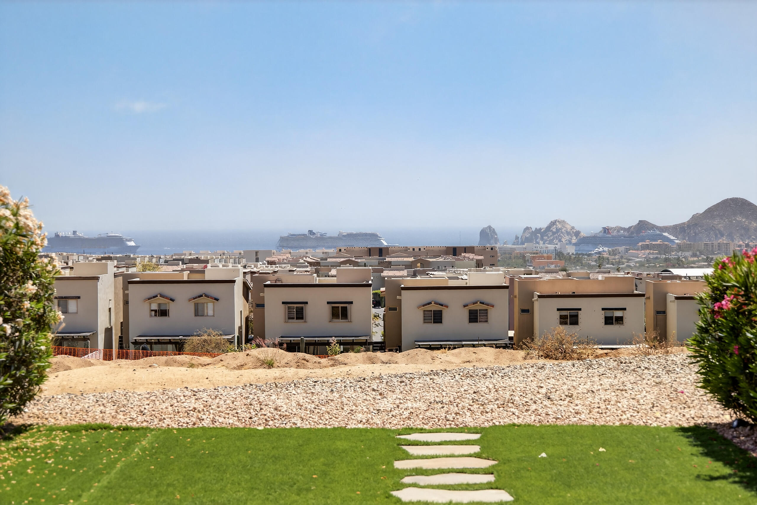 Calle Albatros, Cabo del Mar 812