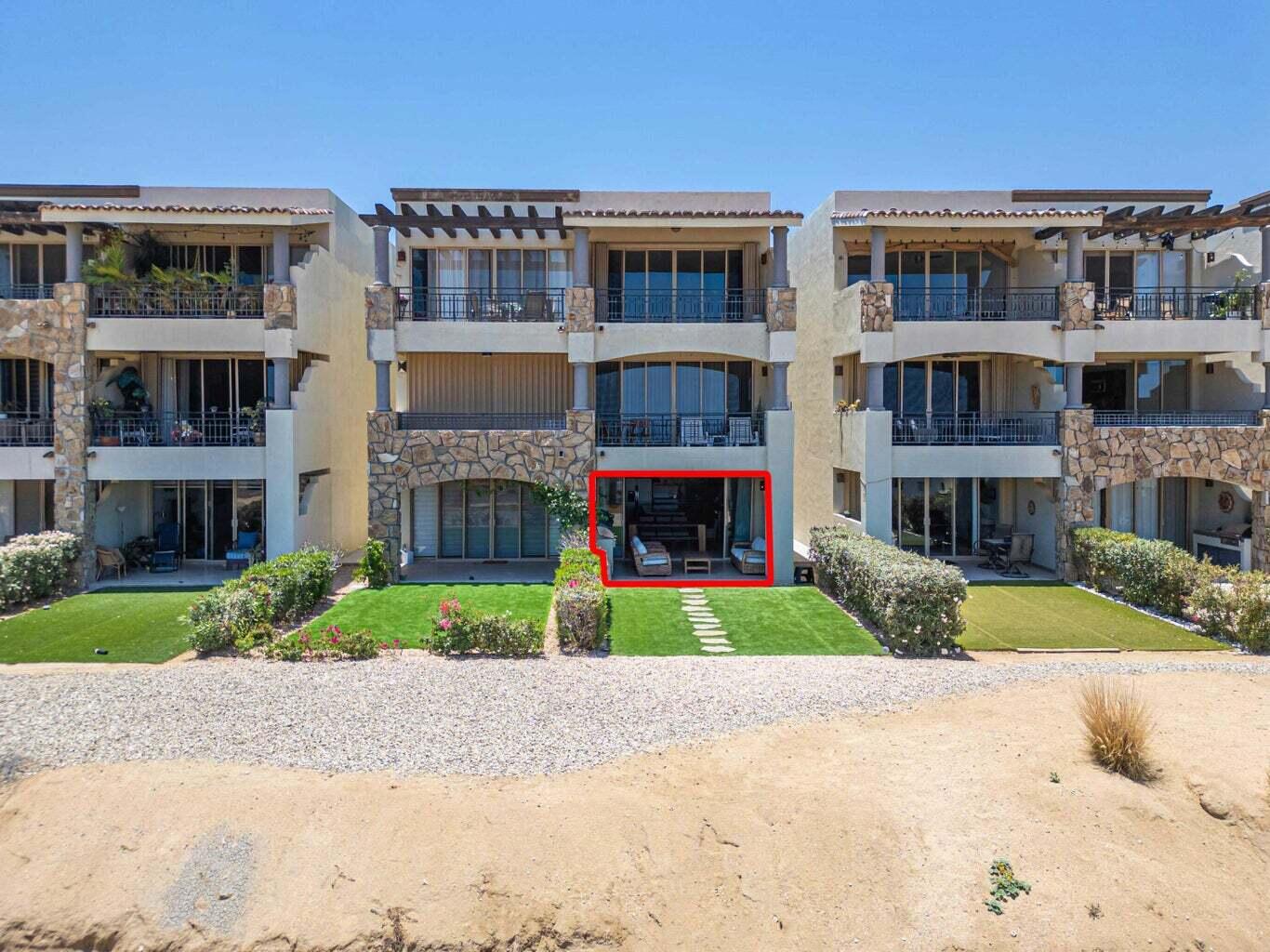 Calle Albatros, Cabo del Mar 812