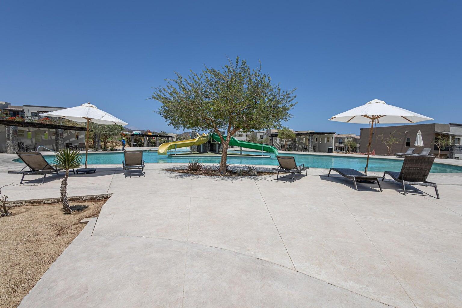 Calle Albatros, Cabo del Mar 812