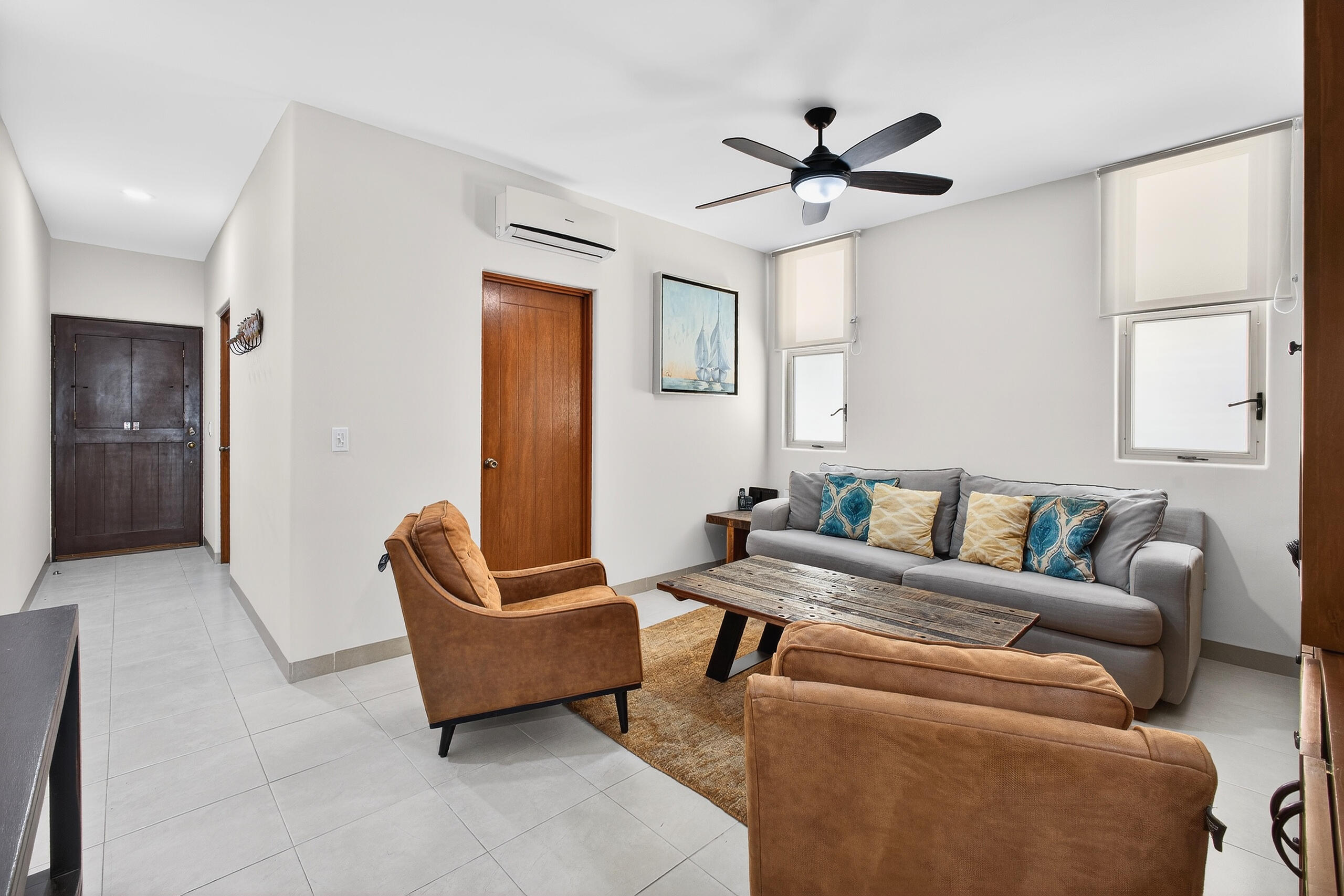 Calle Albatros, Cabo del Mar 812