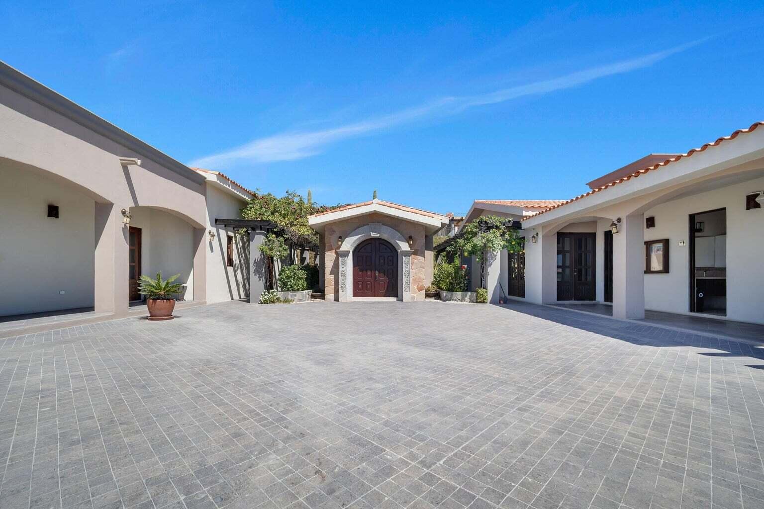 22 Las Ballenas, Ventanas Phase 1