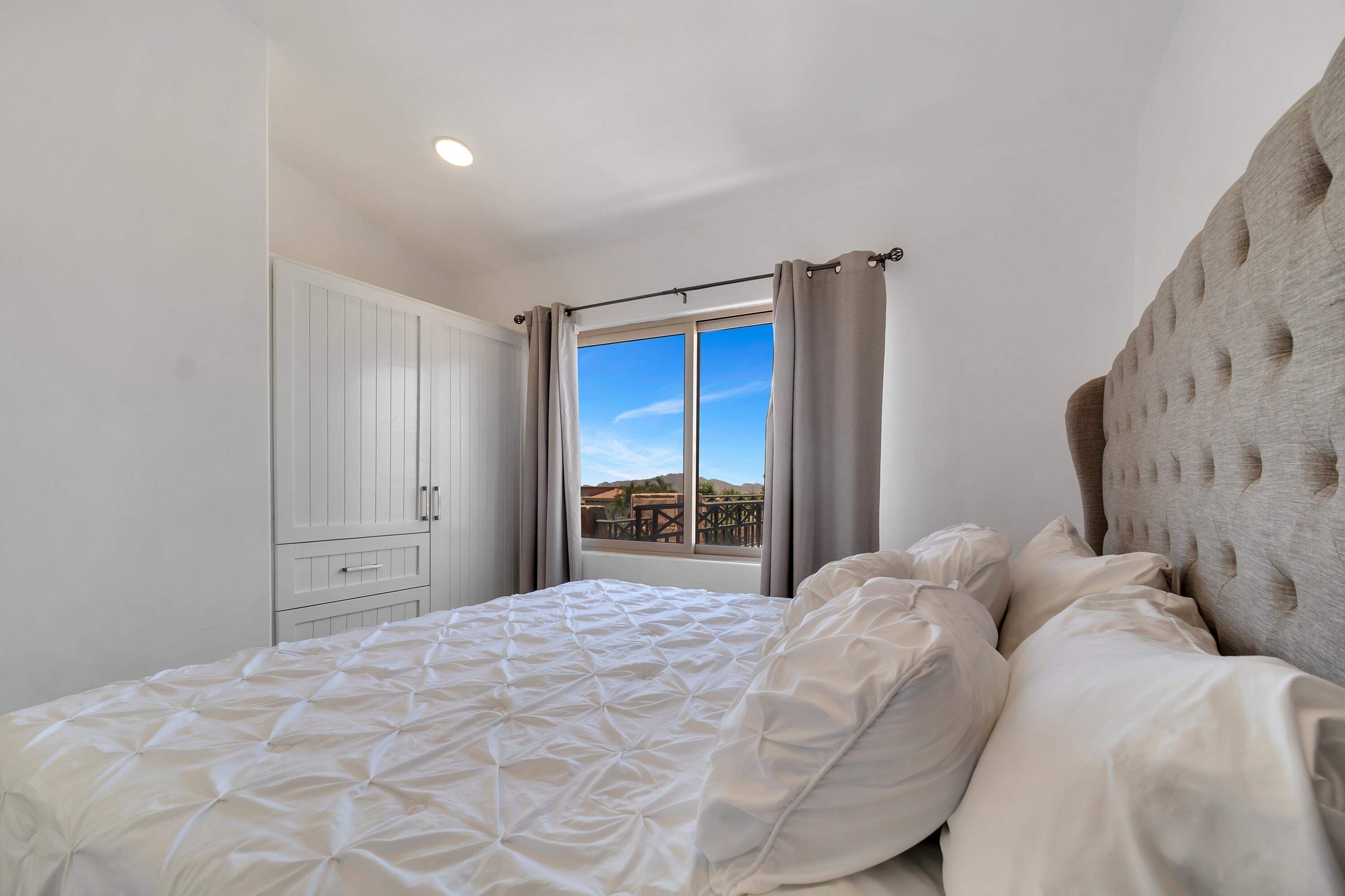 22 Las Ballenas, Ventanas Phase 1