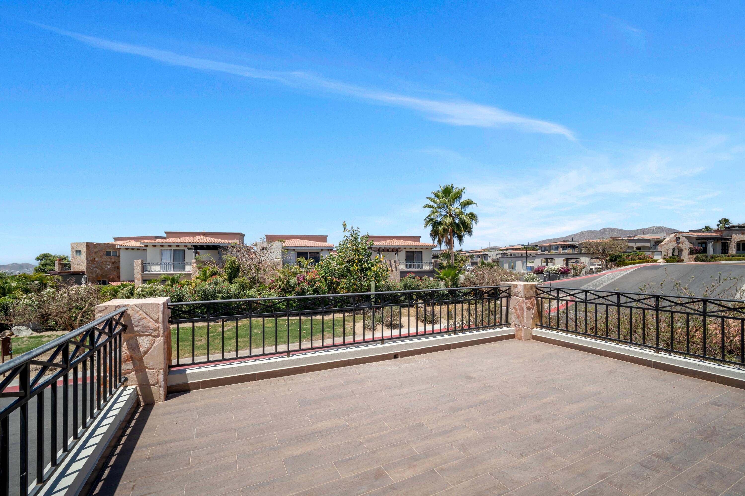 22 Las Ballenas, Ventanas Phase 1