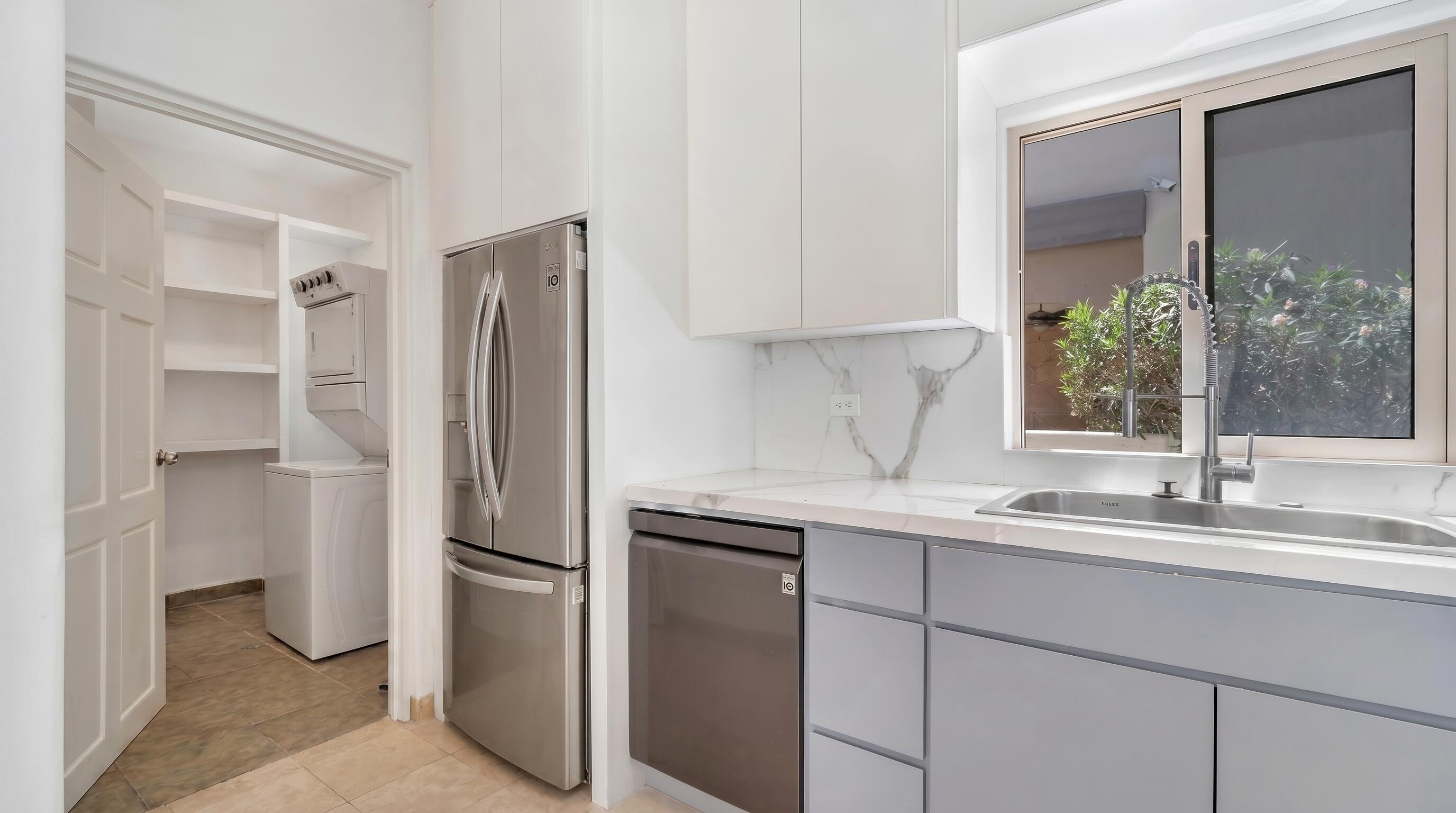 22 Las Ballenas, Ventanas Phase 1