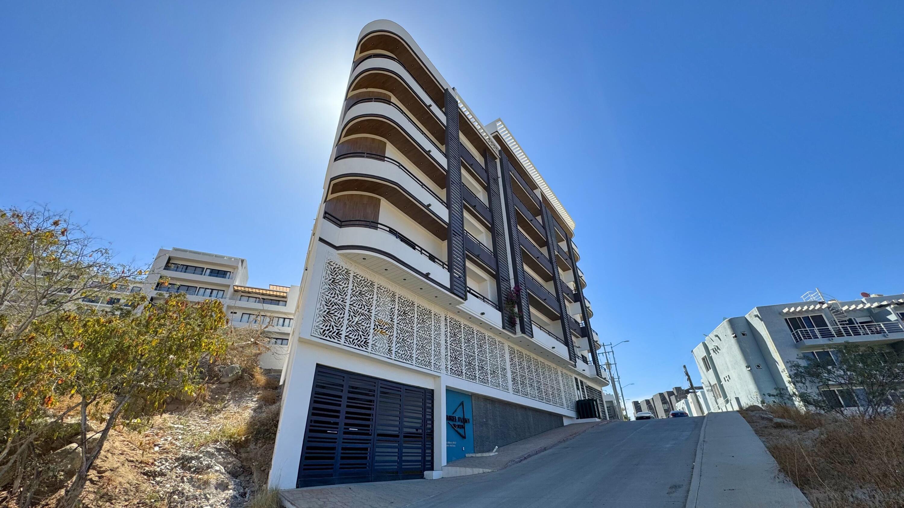 Don Alberto, 3 points tower