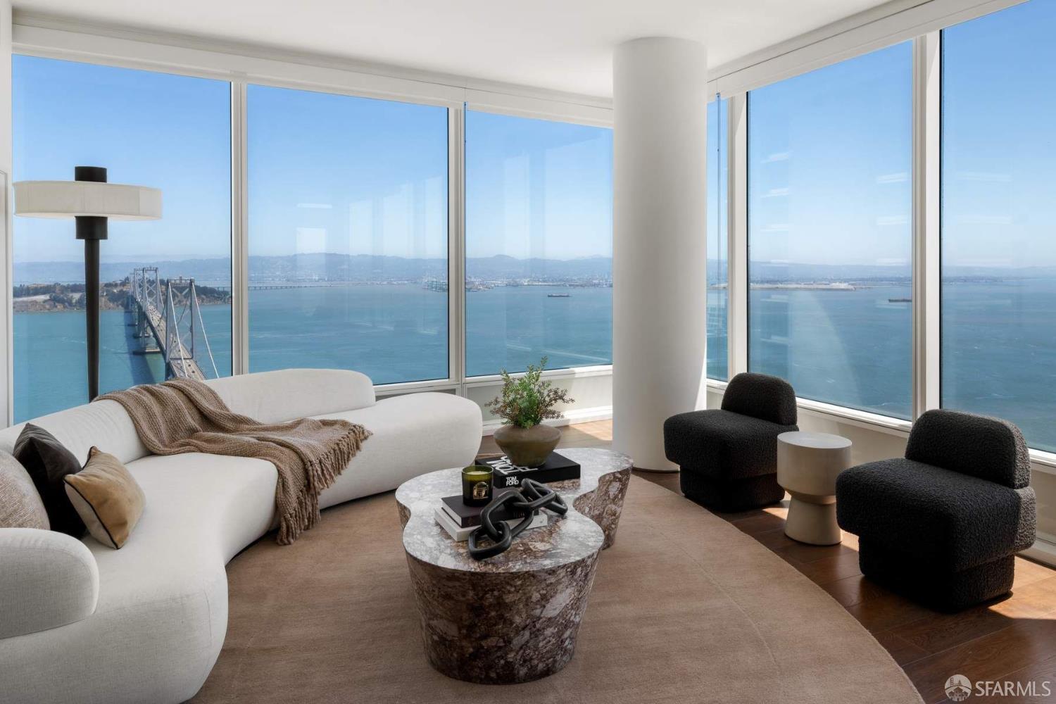 425 1st Street # 4402