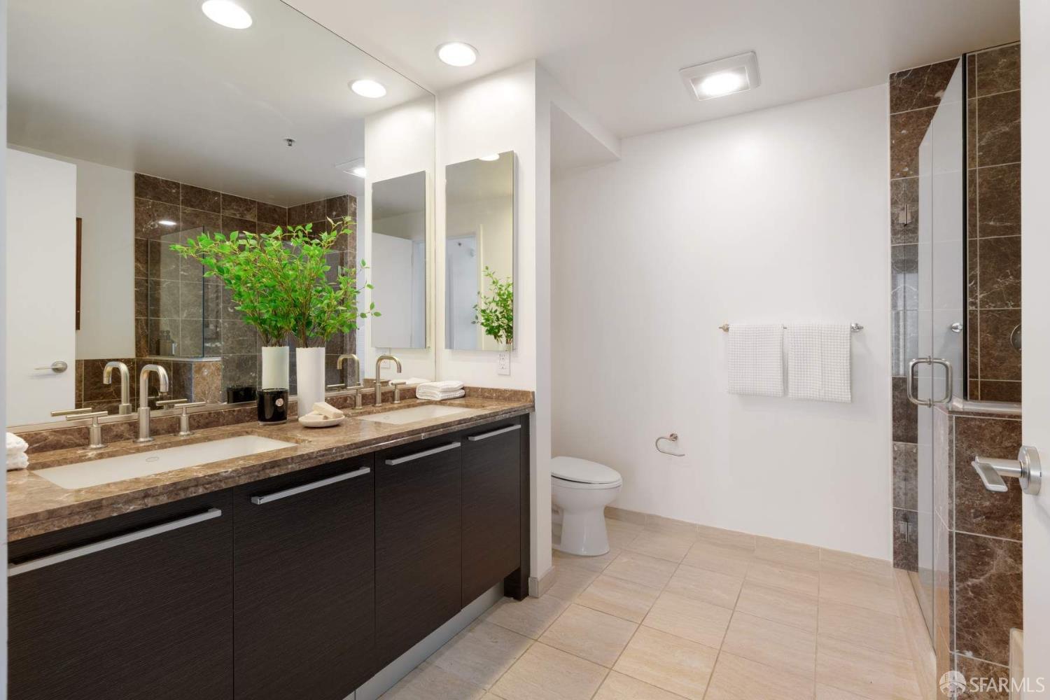 425 1st Street # 4402