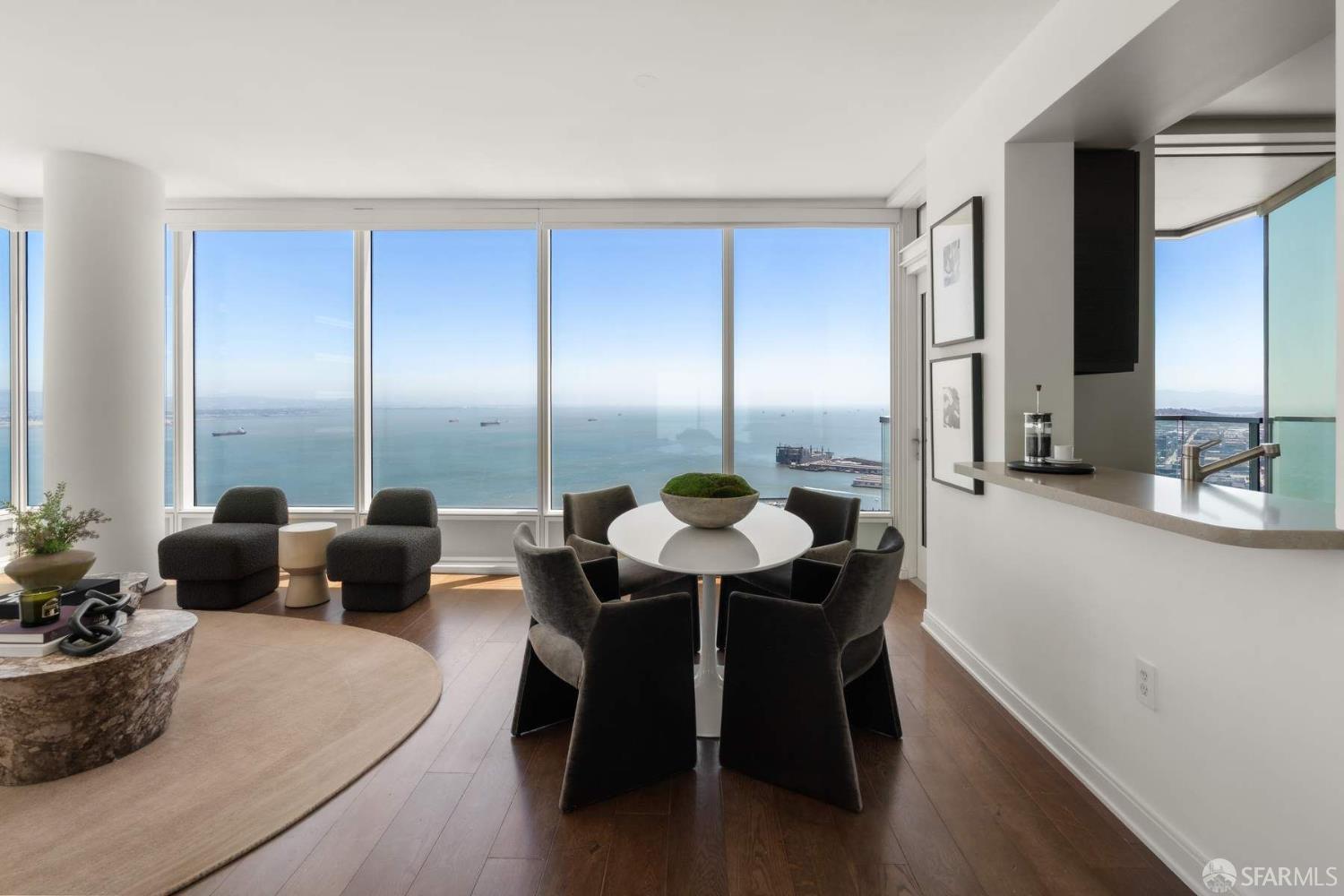 425 1st Street # 4402