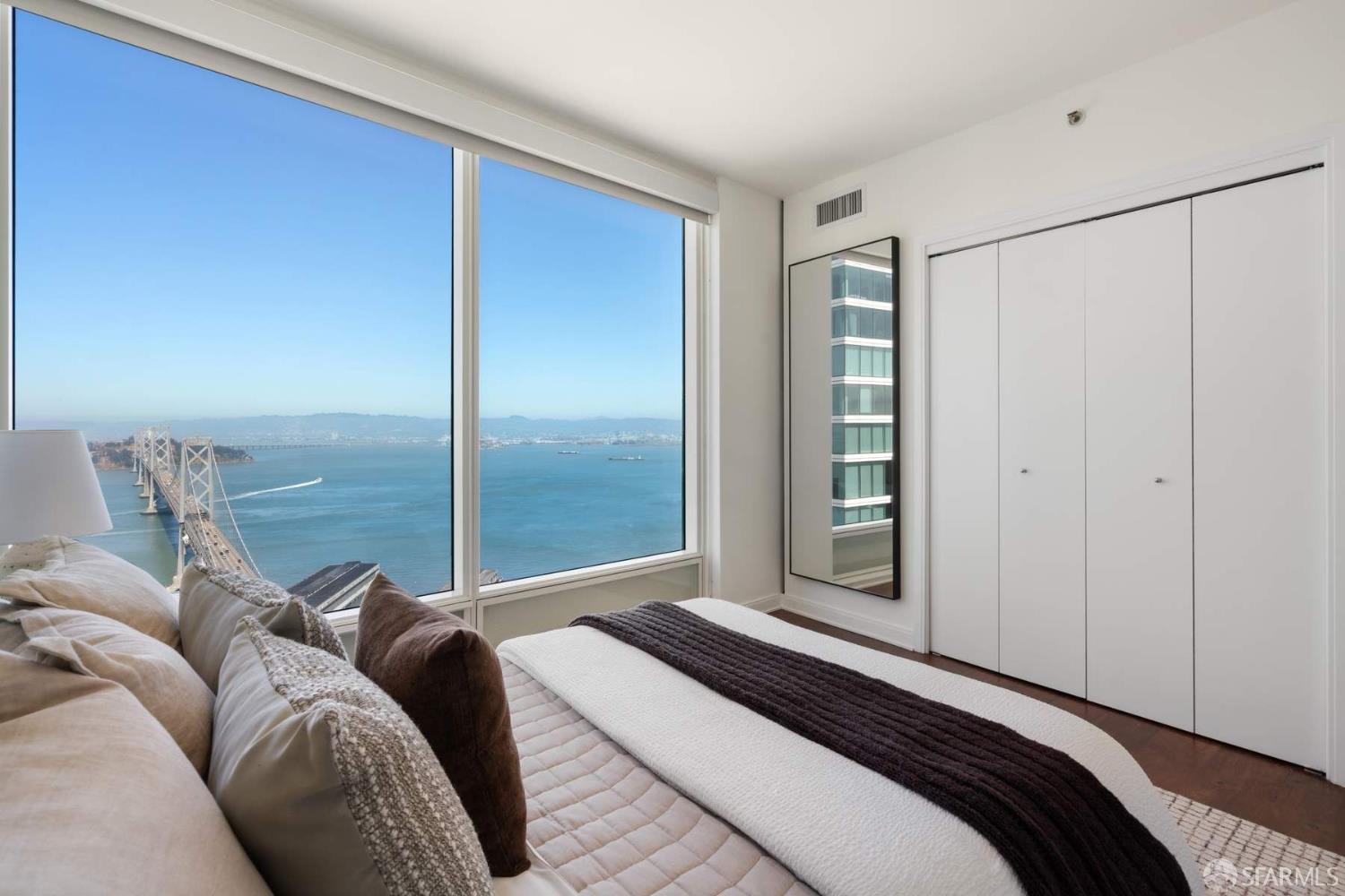 425 1st Street # 4402
