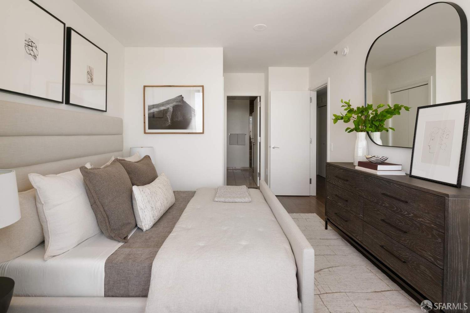 425 1st Street # 4402