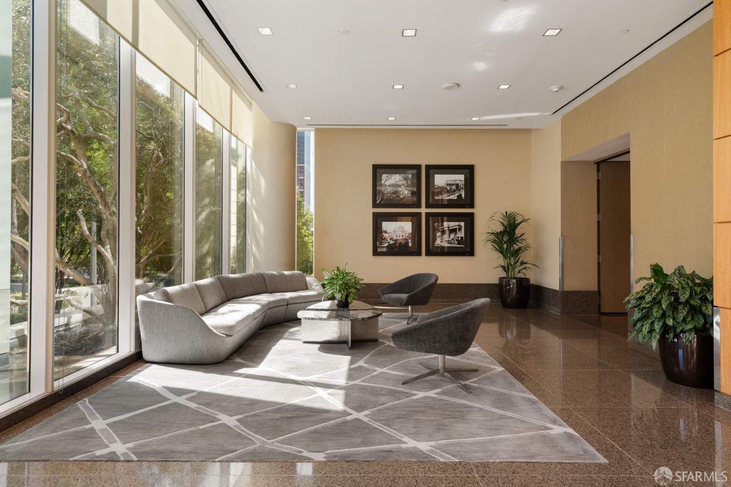 425 1st Street # 4402