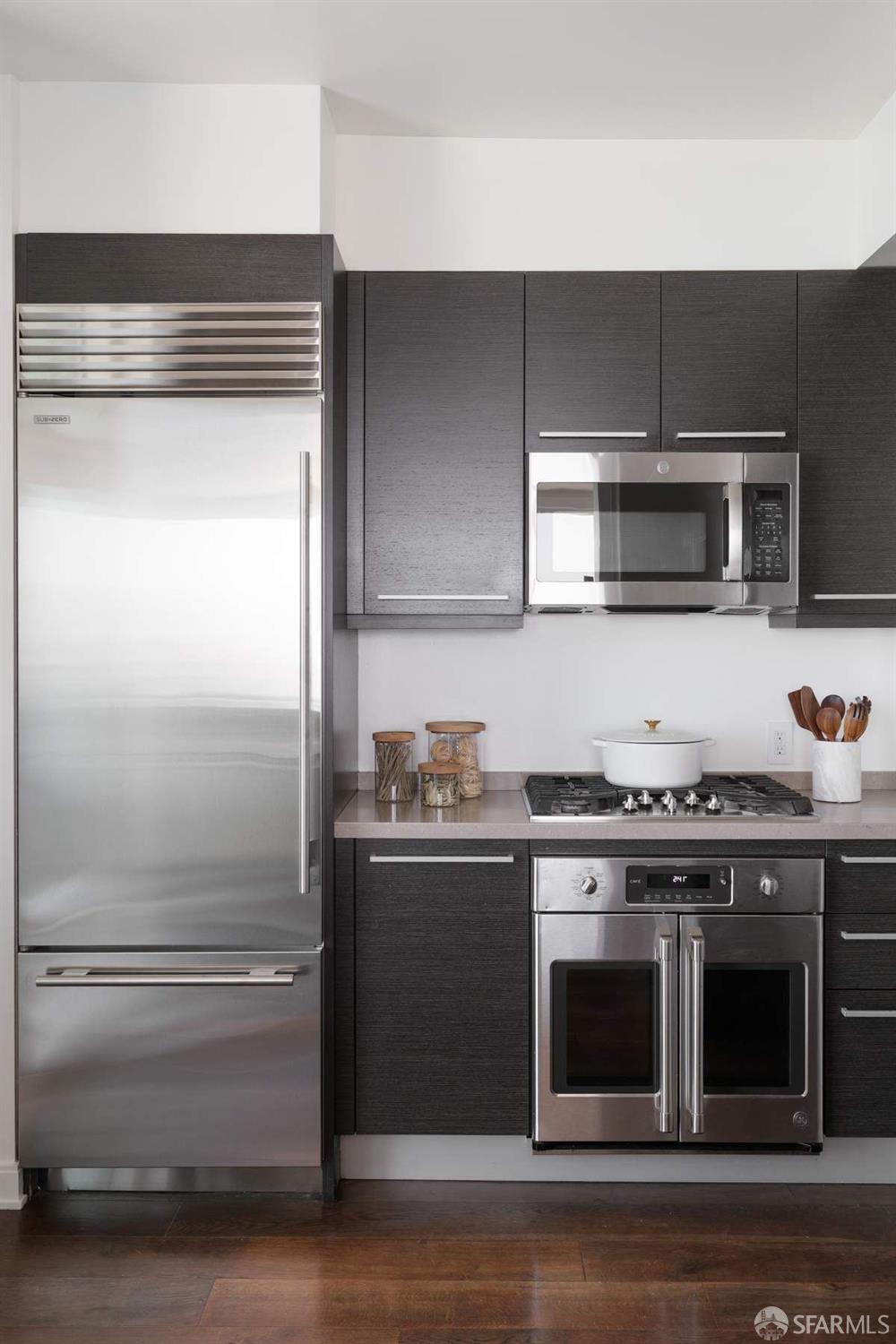 425 1st Street # 4402